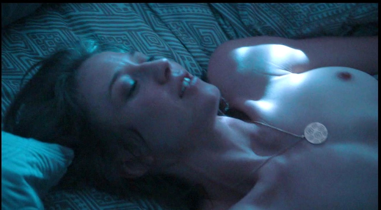 carrie-coon-nude-26 carrie coon nude 26