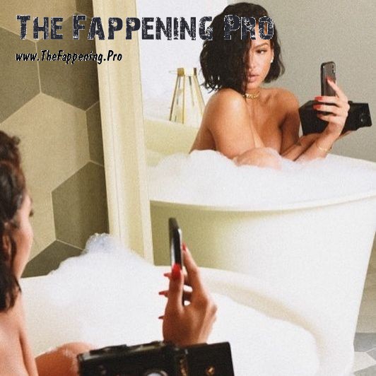 casandra-fine-naked-thefappening-cfd-1 Casandra Fine Naked In Bath