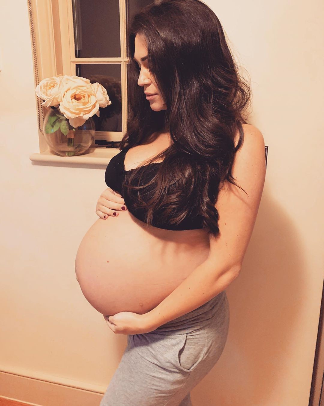 casey-batchelor-preggo-sexy-thefappening-pro-3 Casey Batchelor Sexy Pregnant