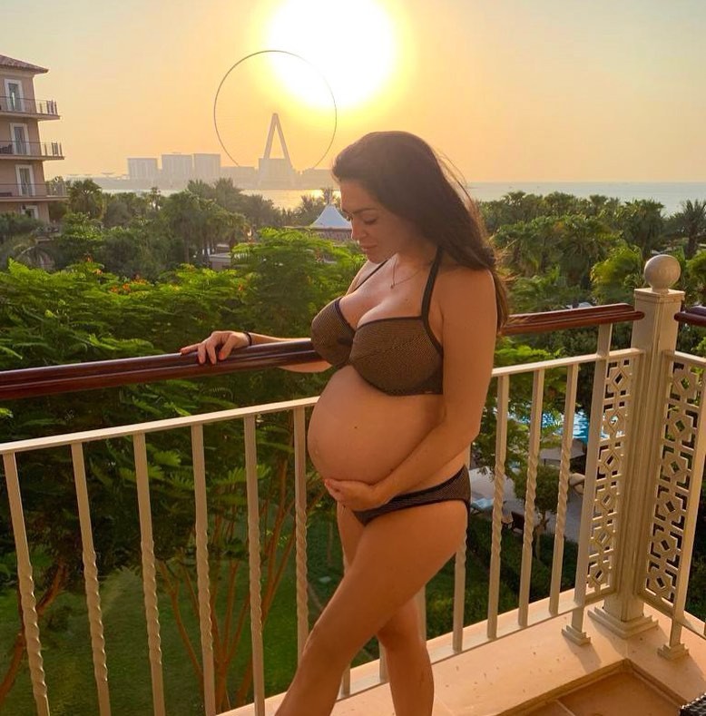 casey-batchelor-preggo-sexy-thefappening-pro-4 casey batchelor preggo sexy thefappening pro 4