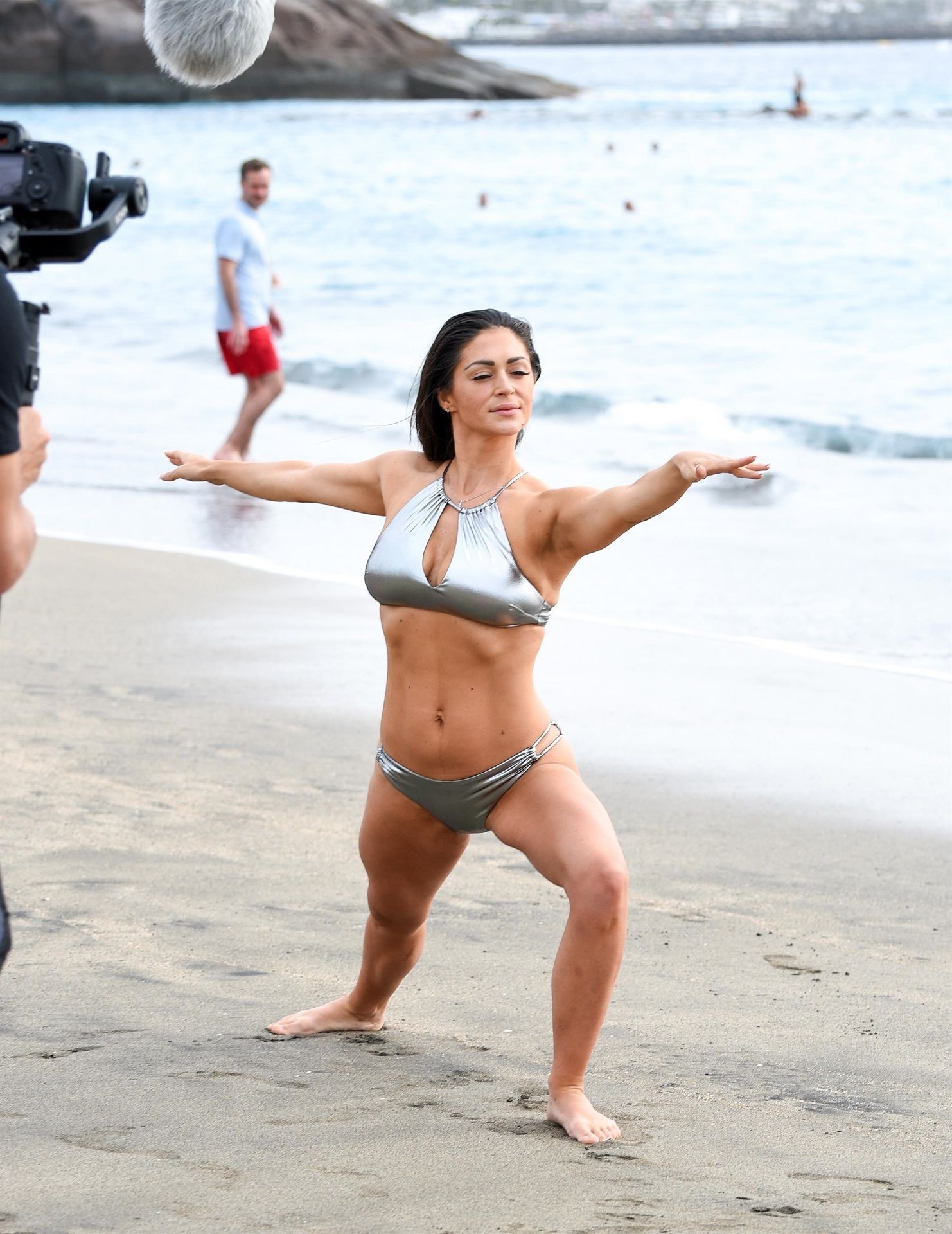 casey-batchelor-sexy-yoga-11 casey batchelor sexy yoga 11