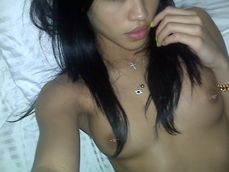 cassie-ventura-nude-leaked-thefappening-pro-3 Cassie Ventura Leaked Selfie