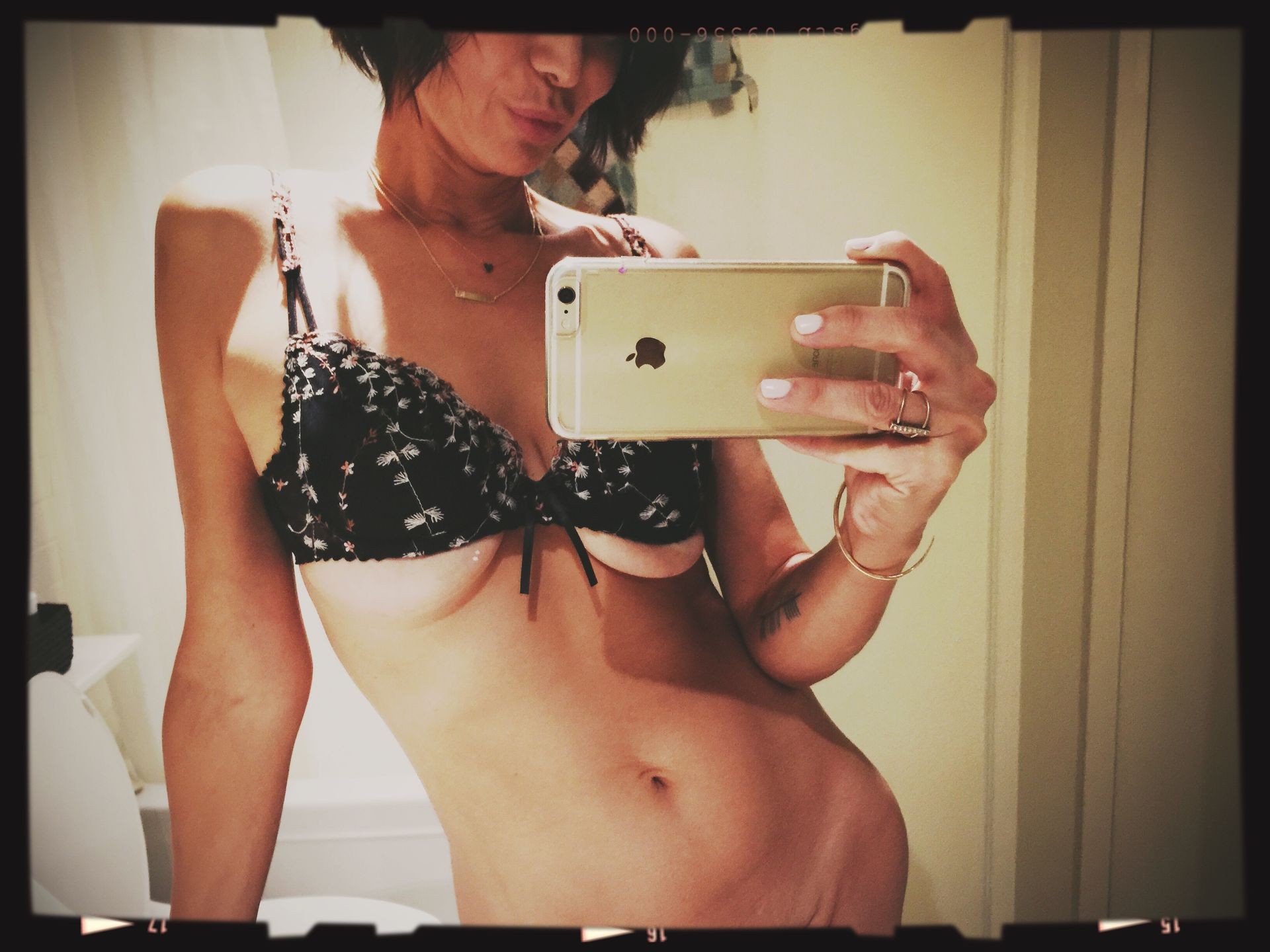 catherine-bell-leaked-selfie-1 Catherine Bell Selfie