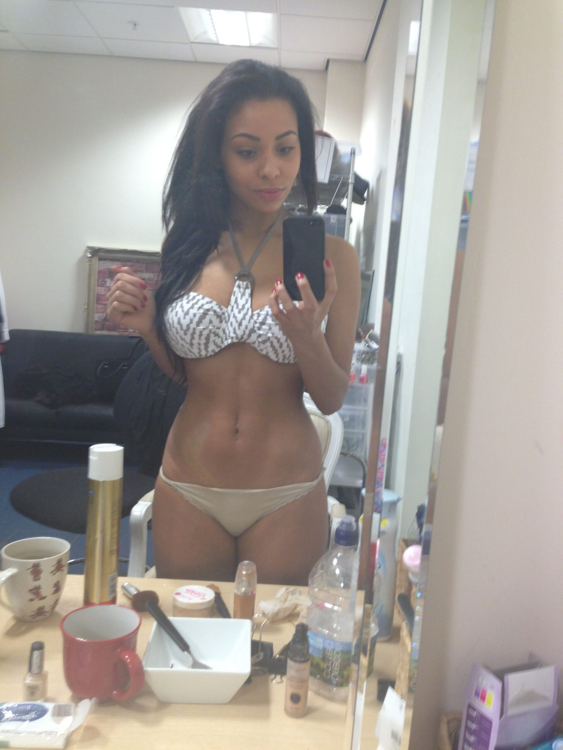 chanel-brown-nude-thefappening-33 chanel brown nude thefappening 33 scaled