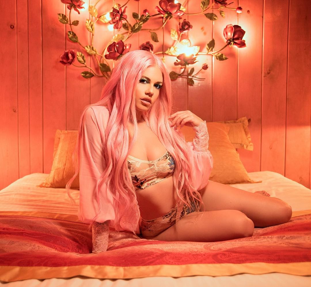 chanel-west-coast-sexy-2019-19 chanel west coast sexy 2019 19