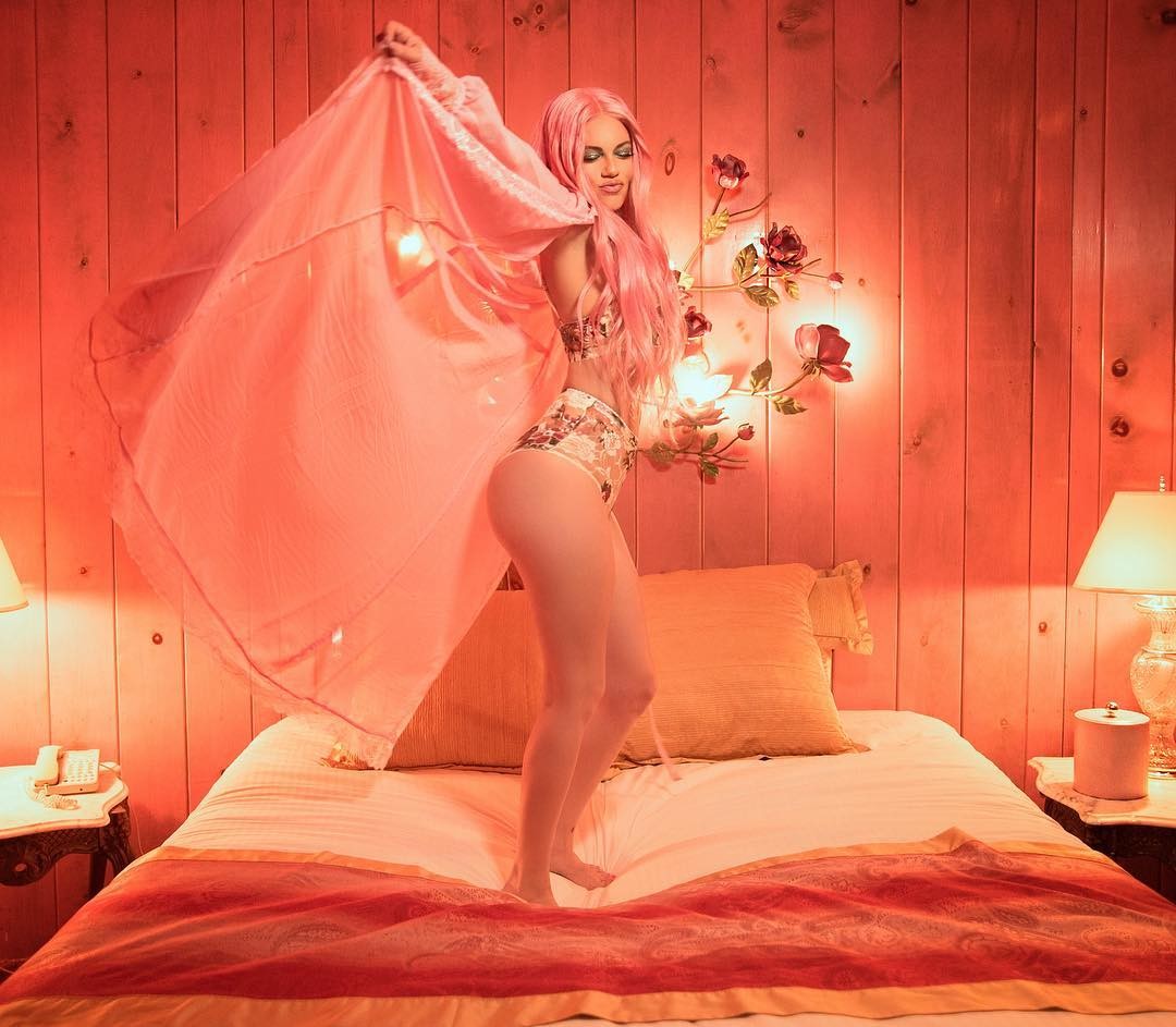 chanel-west-coast-sexy-2019-5 chanel west coast sexy 2019 5