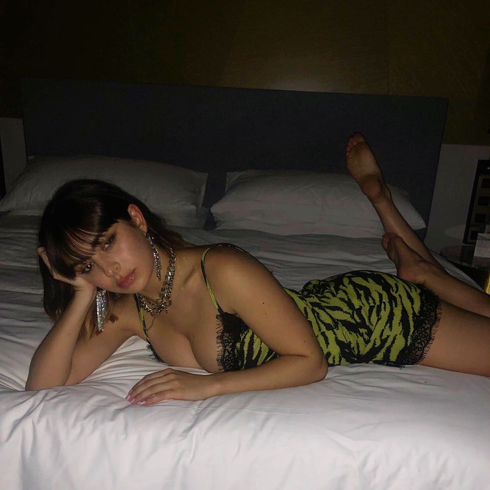 charli-xcx-fappening-tits-16 charli xcx fappening tits 16