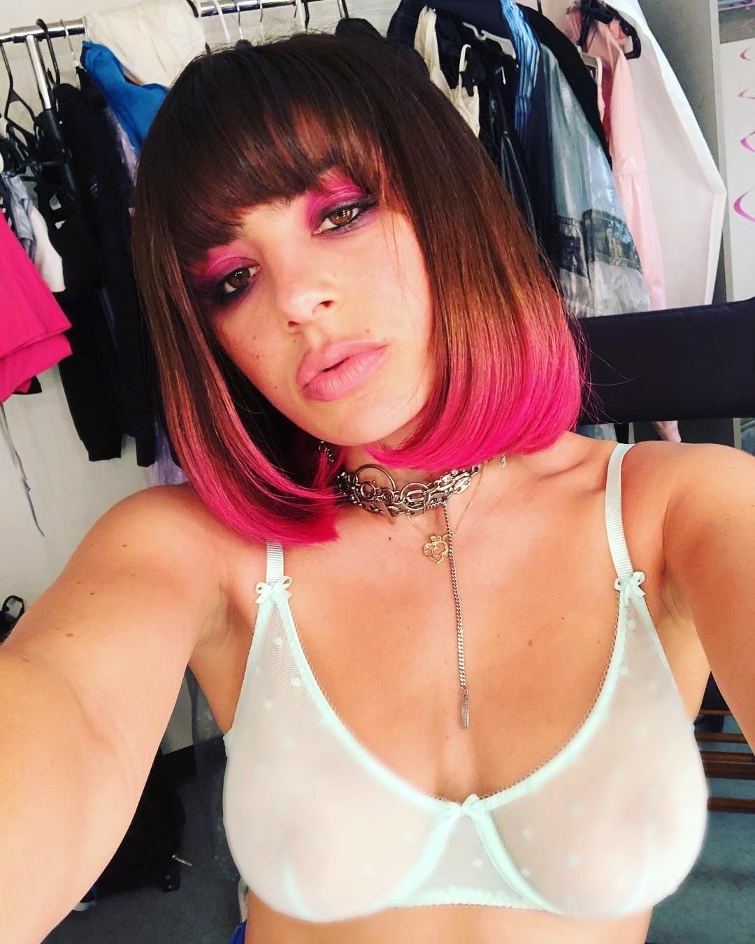 charli-xcx-fappening-tits-21 charli xcx fappening tits 21