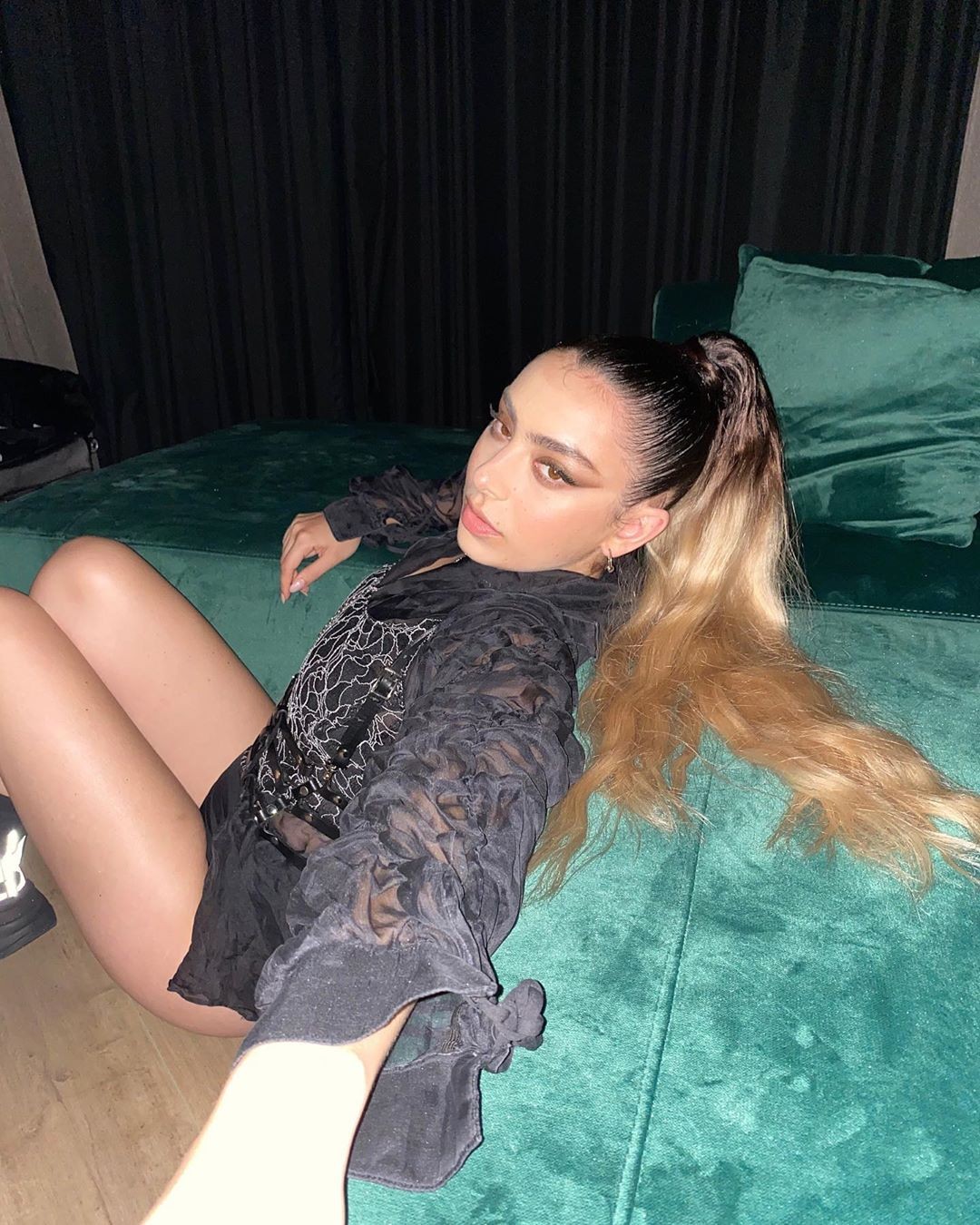 charli-xcx-sexy-thefappening-cfd-4 Charli XCX Tits