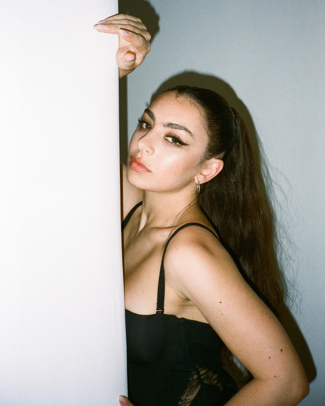 charli-xcx-sexy-thefappening-cfd-7 Charli XCX Sexy In Black Panties
