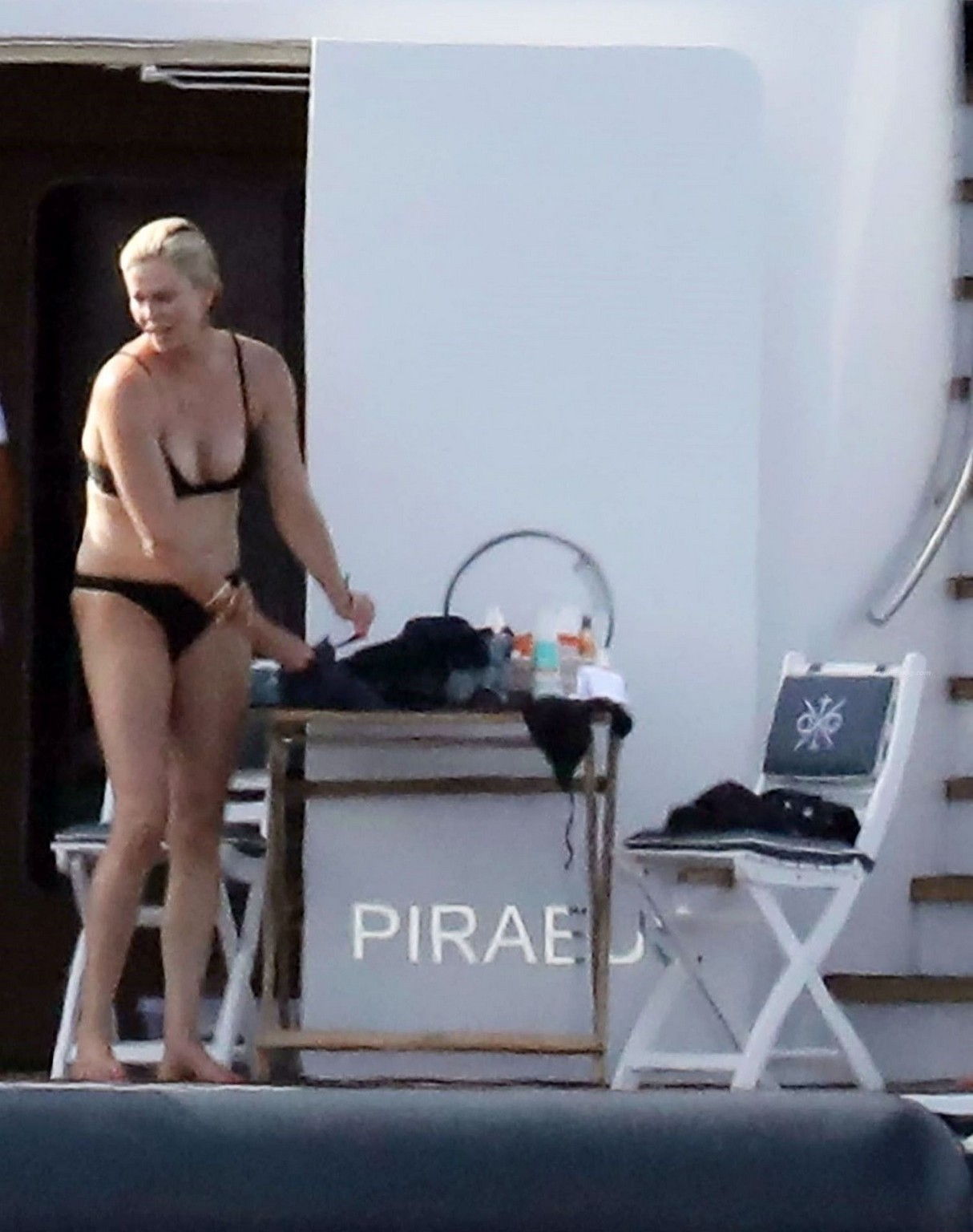 charlize-theron-sexy-bikini-thefappening-cfd-15 charlize theron sexy bikini thefappening cfd 15