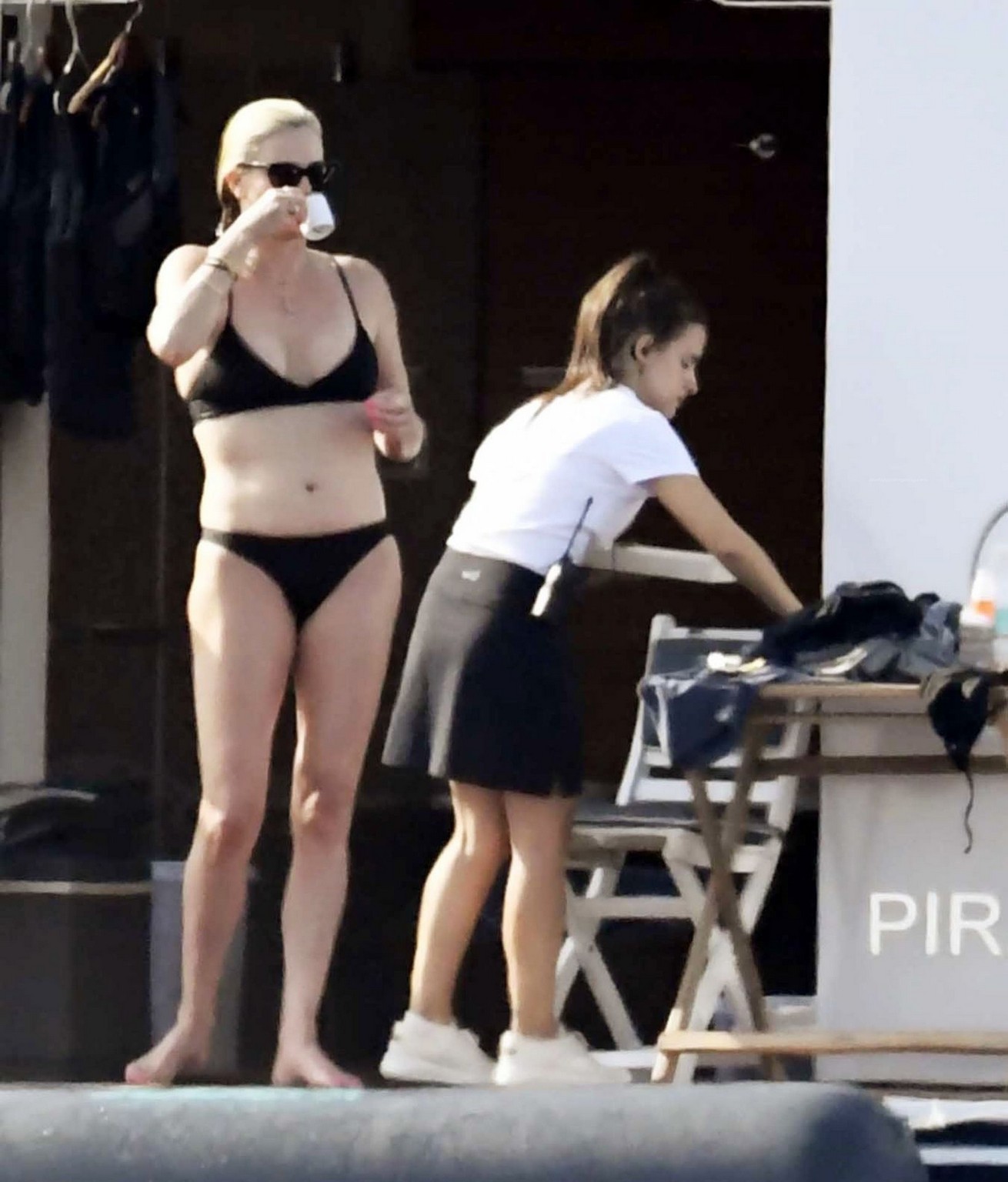 charlize-theron-sexy-bikini-thefappening-cfd-21 charlize theron sexy bikini thefappening cfd 21