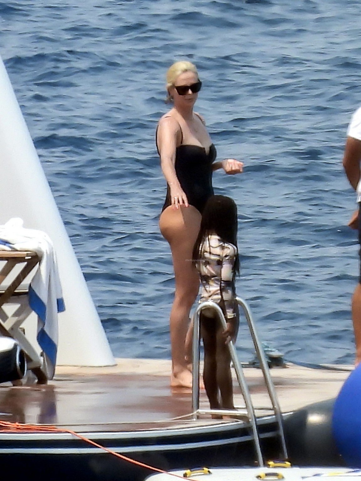 charlize-theron-sexy-bikini-thefappening-cfd-5 charlize theron sexy bikini thefappening cfd 5