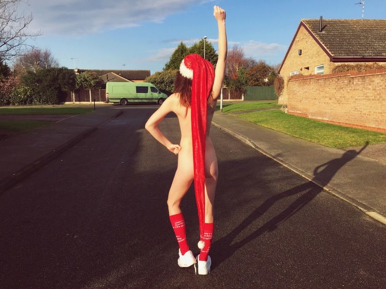 charlotte-de-carle-nude-topless-7 charlotte de carle nude topless 7