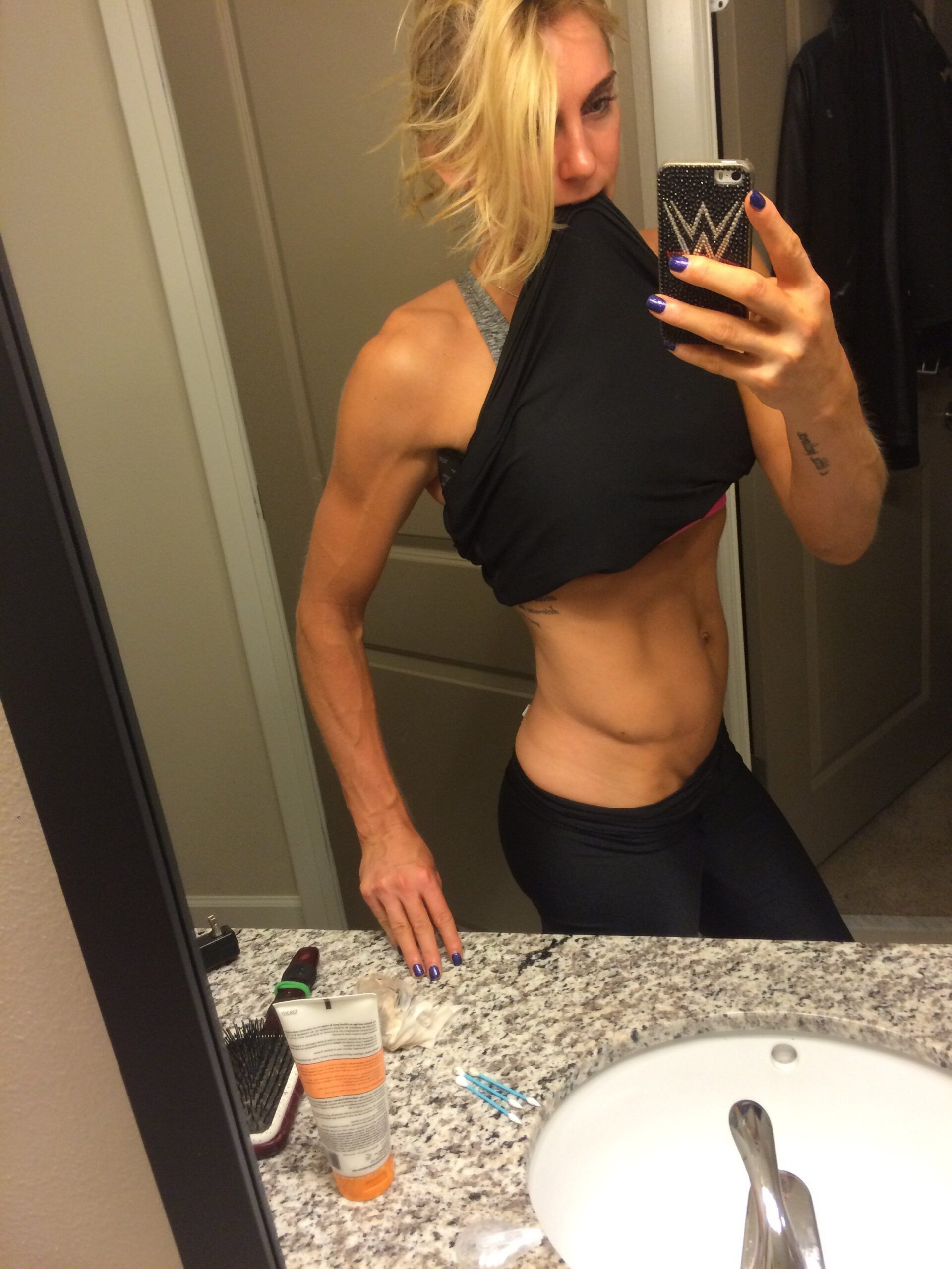 charlotte-flair-nude-thefappening-9 Charlotte-Flair-Nude-TheFappening-9