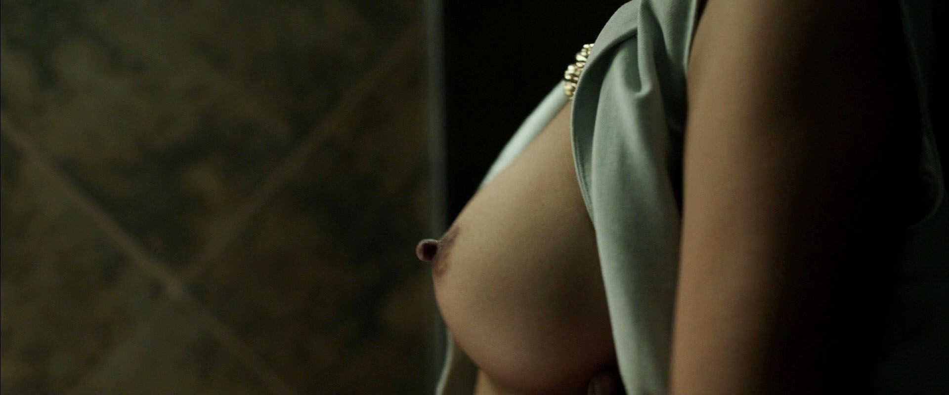 chasty-ballesteros-nude-thefappening-21 Chasty-Ballesteros-Nude-TheFappening-21