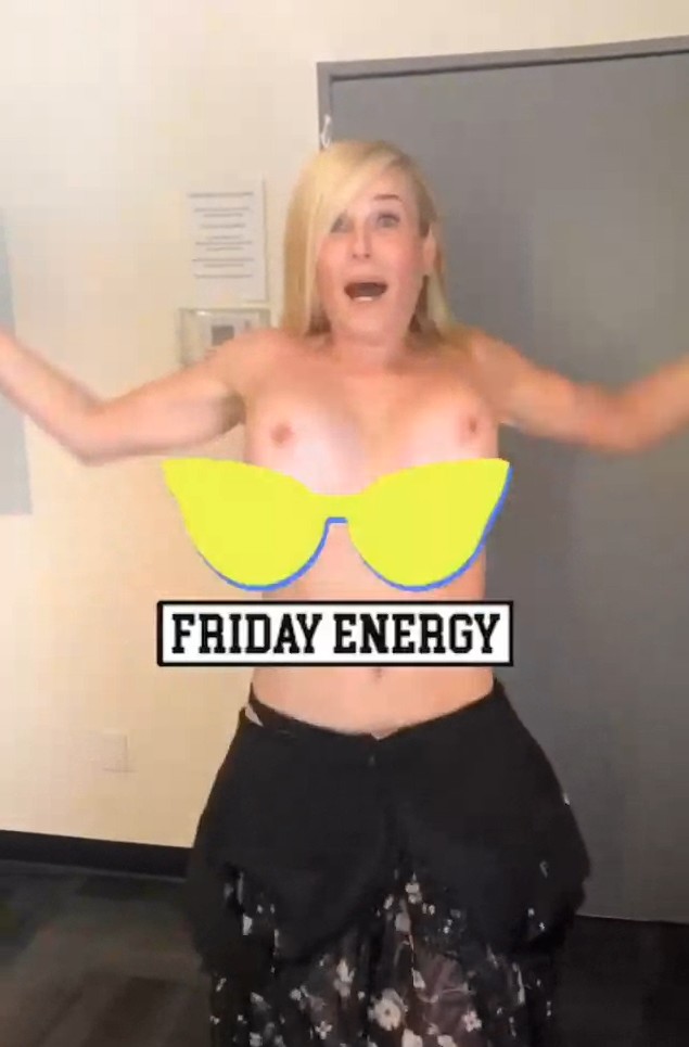 chelsea-handler-tits-3 chelsea handler tits 3