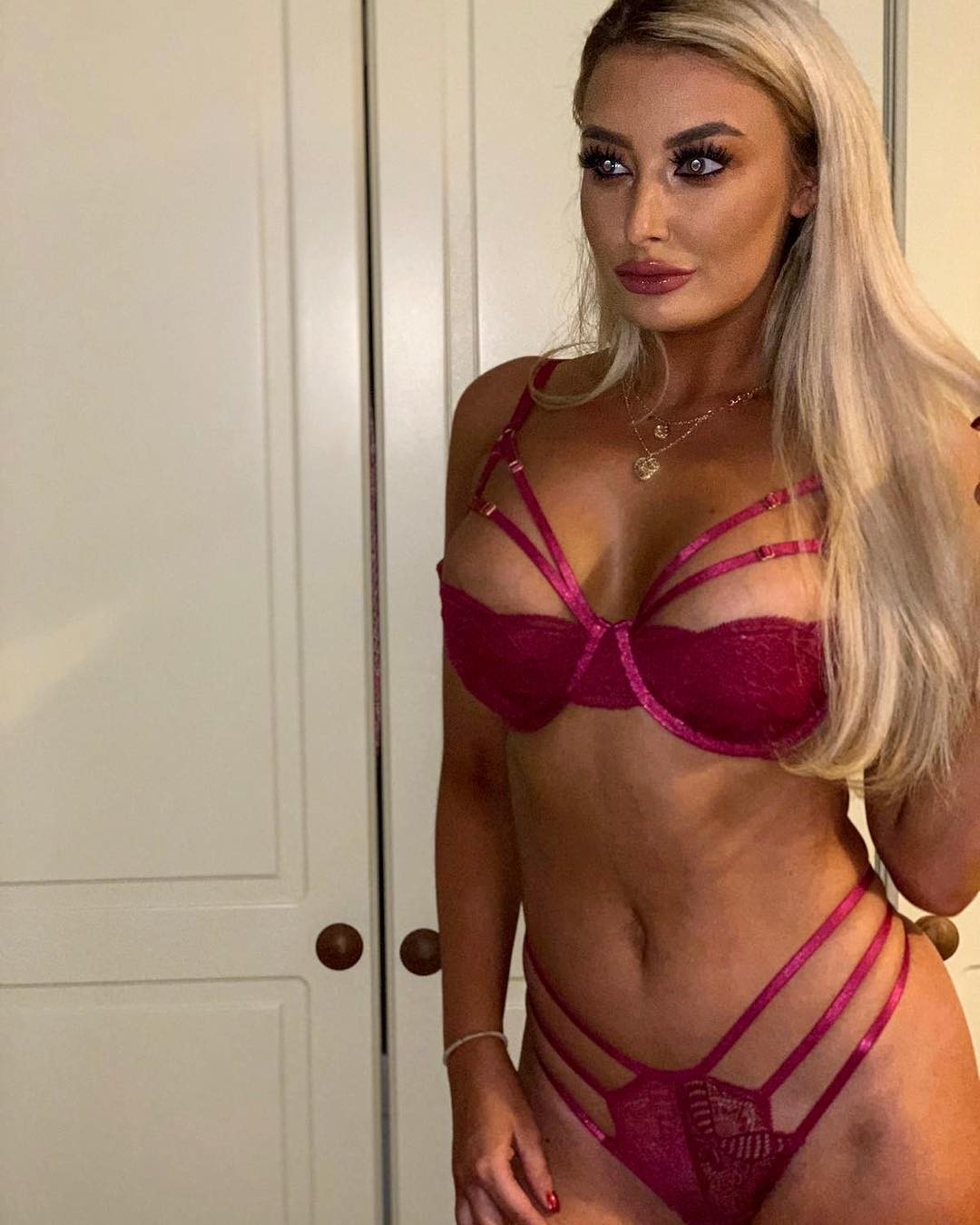 chloe-crowhurst-nude-sexy-thefappening-cfd-32 Chloe Crowhurst Lingerie