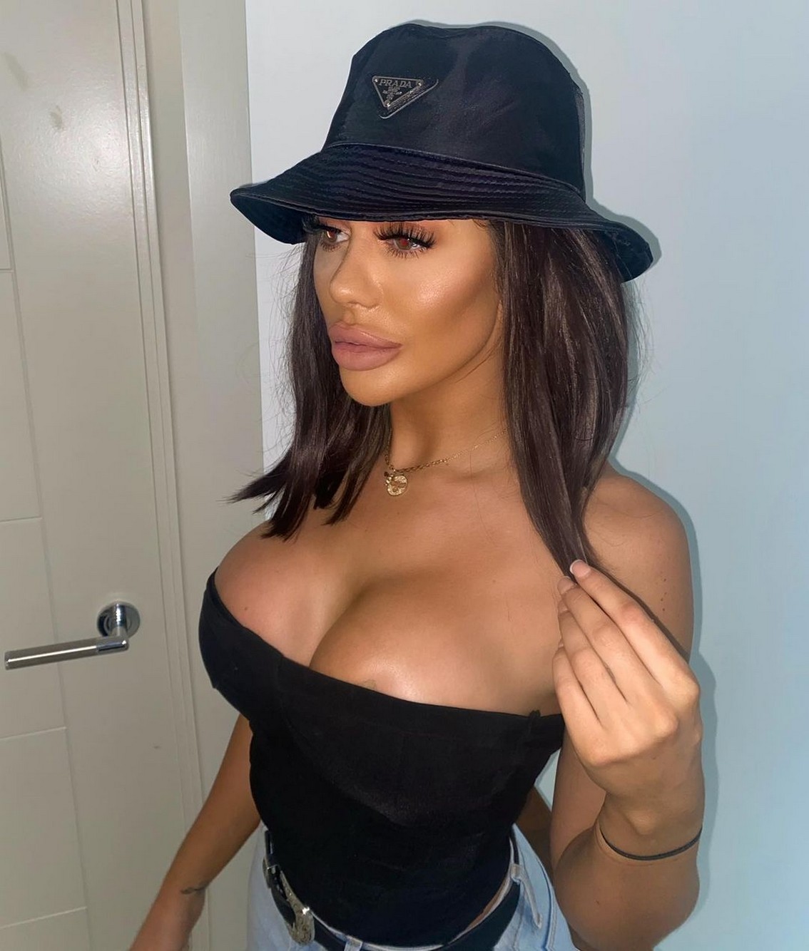 chloe-ferry-sexy-in-ferry-body-bikini-thefappeningpro-6 Chloe Ferry Boobs