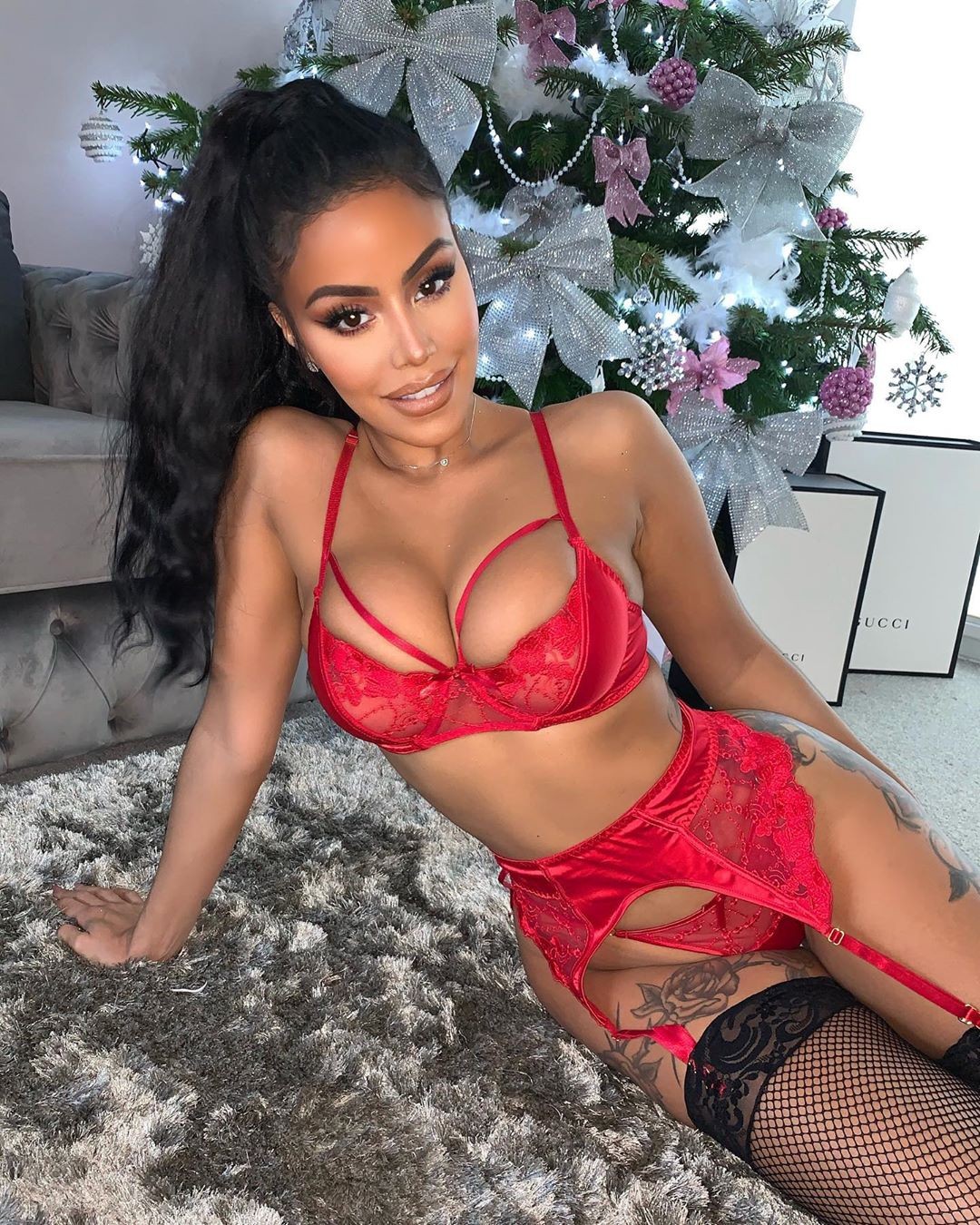 chloe-saxon-nude-sexy-thefappening-cfd-13 Chloe Saxon Tits