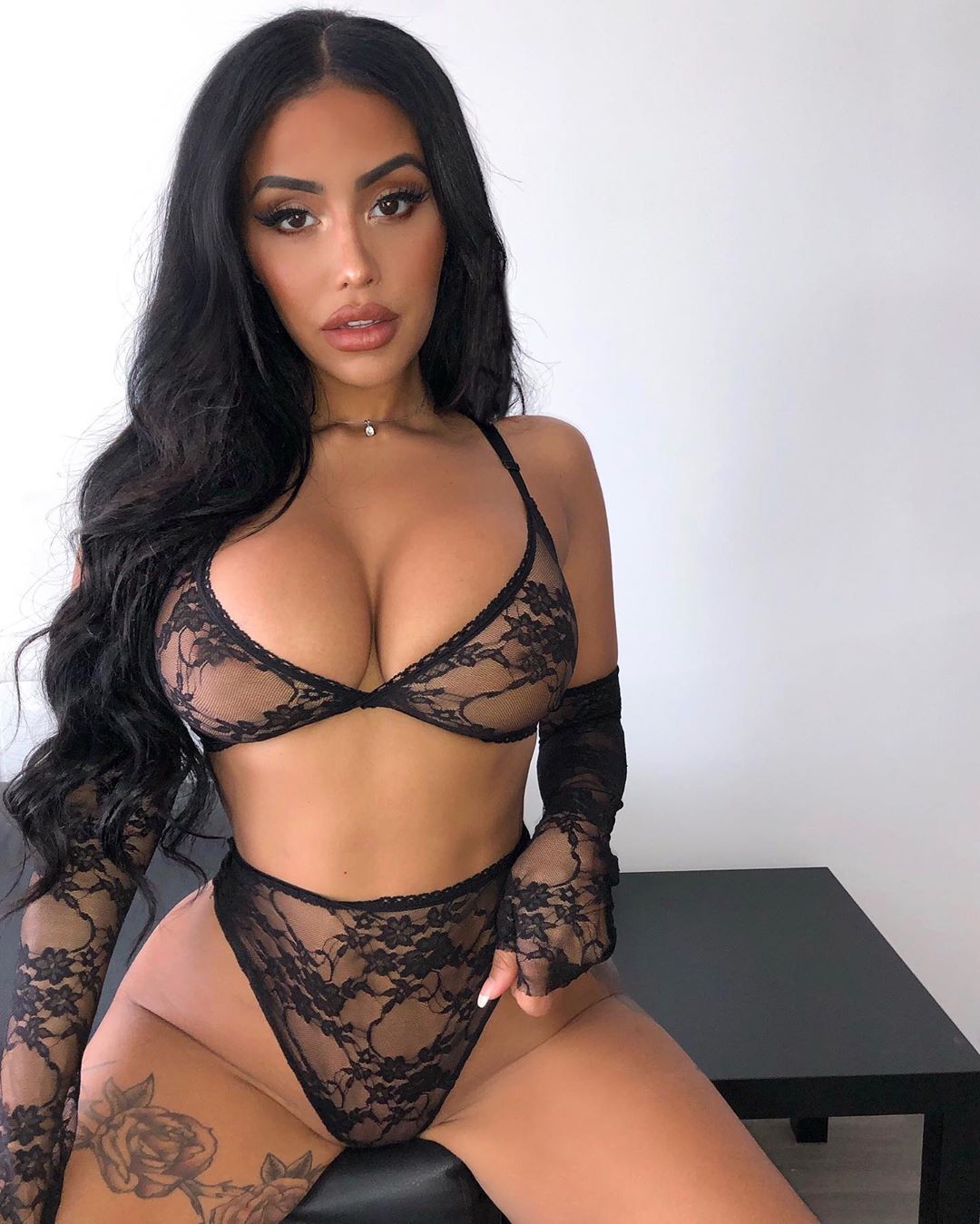 chloe-saxon-sexy-thefappening-cfd-27 Chloe Saxon Lingerie