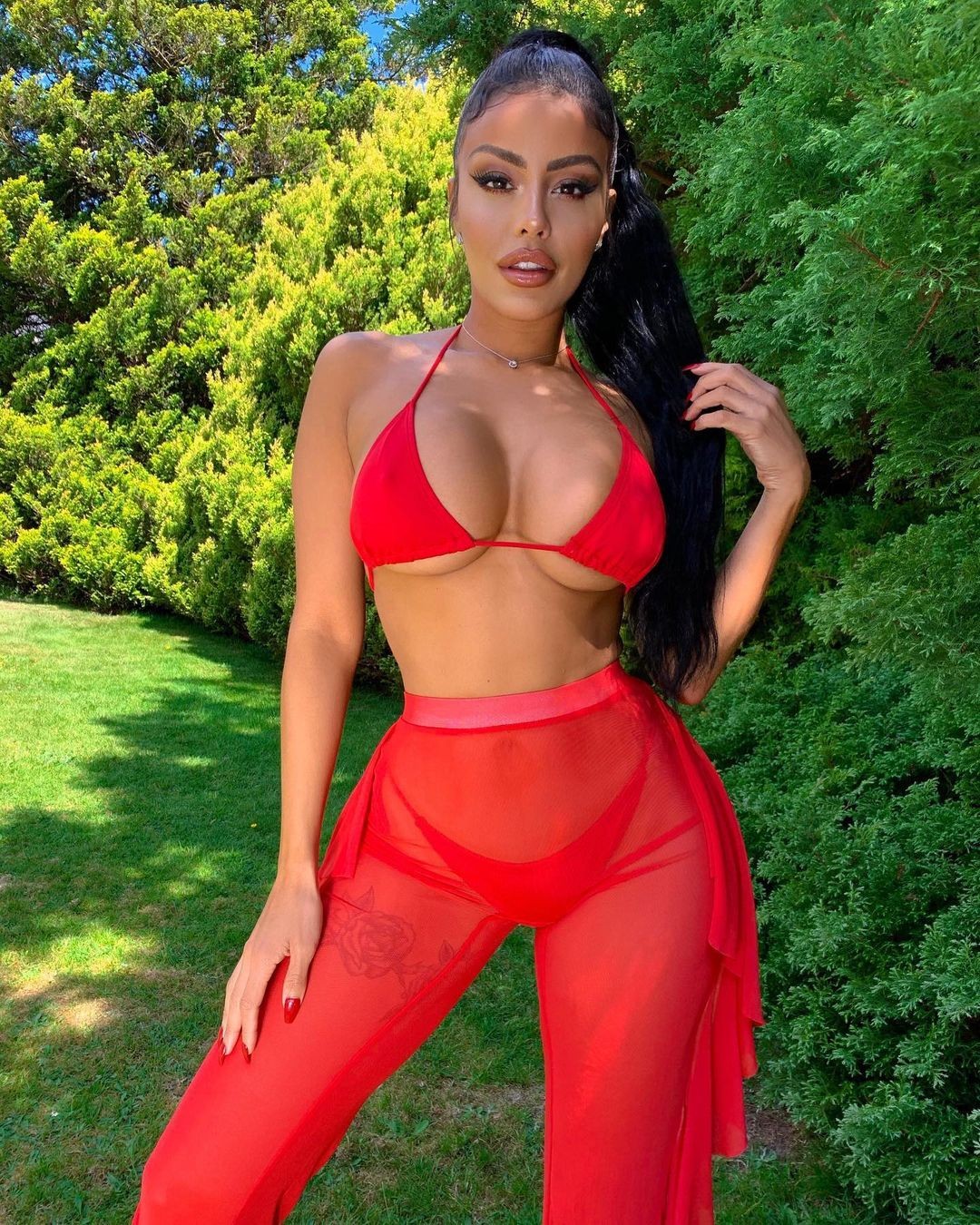 chloe-saxon-sexy-thefappeningpro-5 chloe saxon sexy thefappeningpro 5