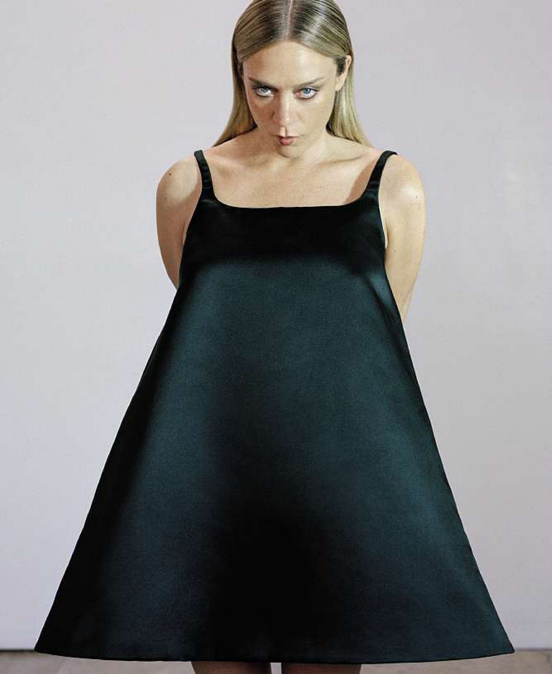 chloe-sevigny-sexy-le-monde-magazine-5 chloe sevigny sexy le monde magazine 5