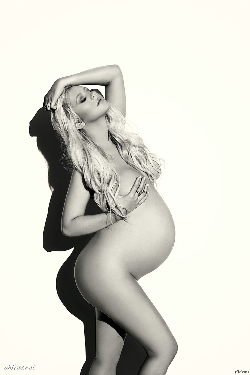 christina-aguilera-pregnant-nude-15 christina-aguilera-pregnant-nude-15