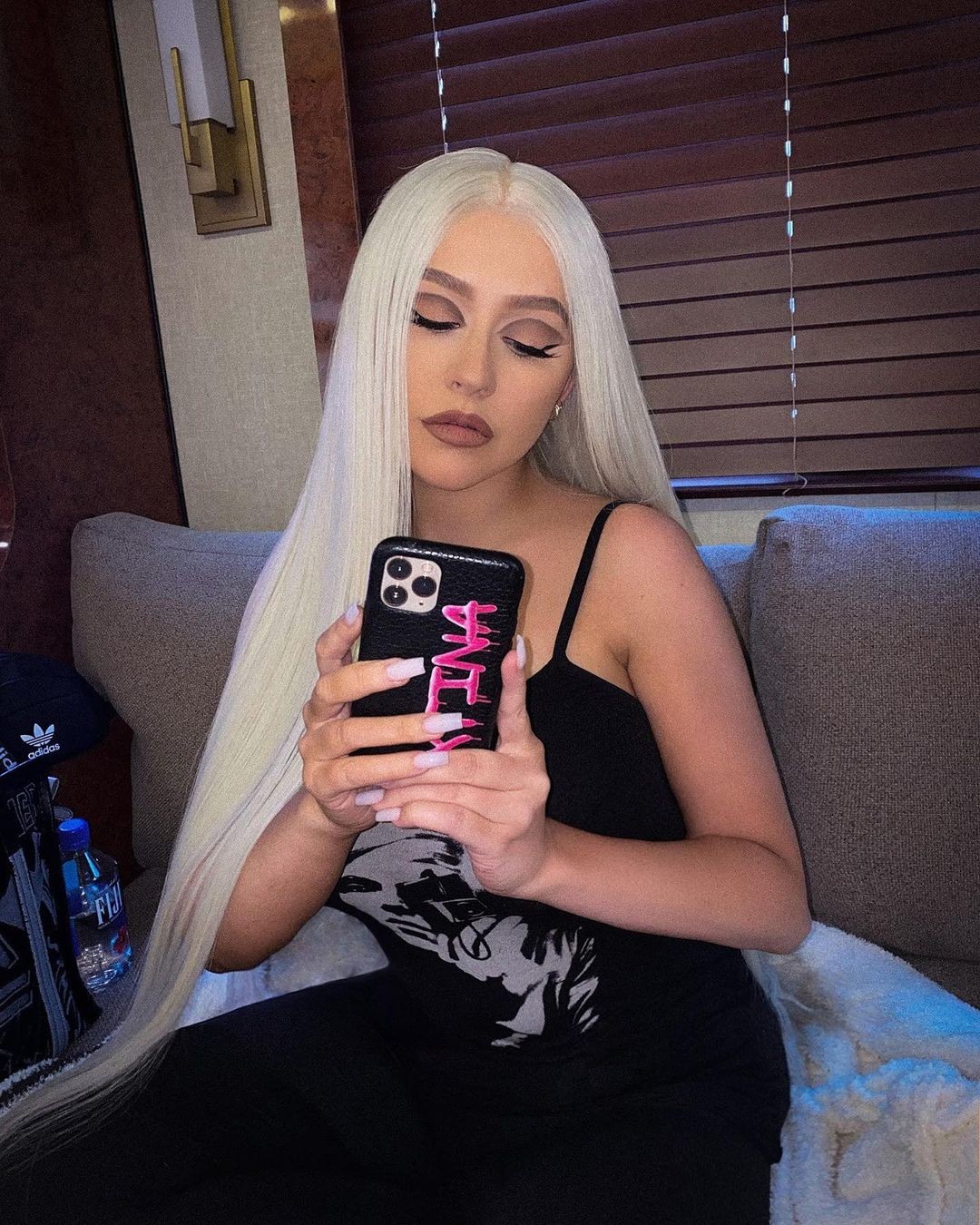 Christina Aguilera Selfie