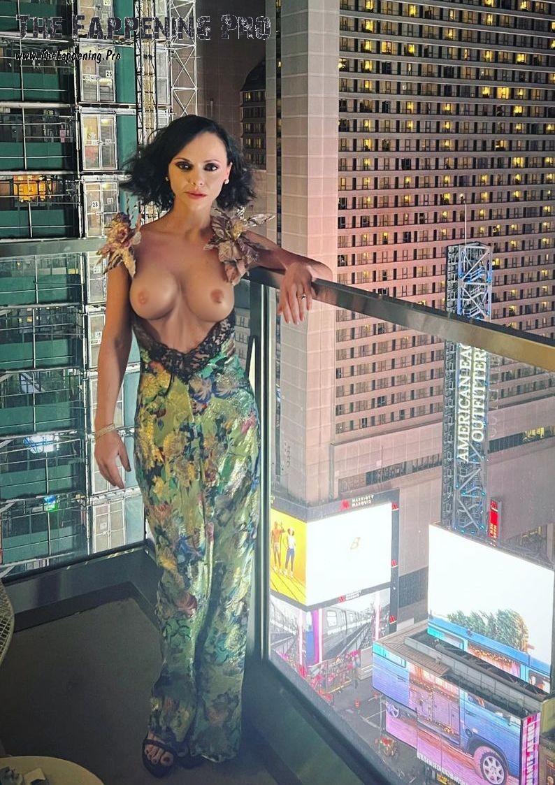 christina-ricci-nude-thefappening-cfd-5 Christina Ricci Topless