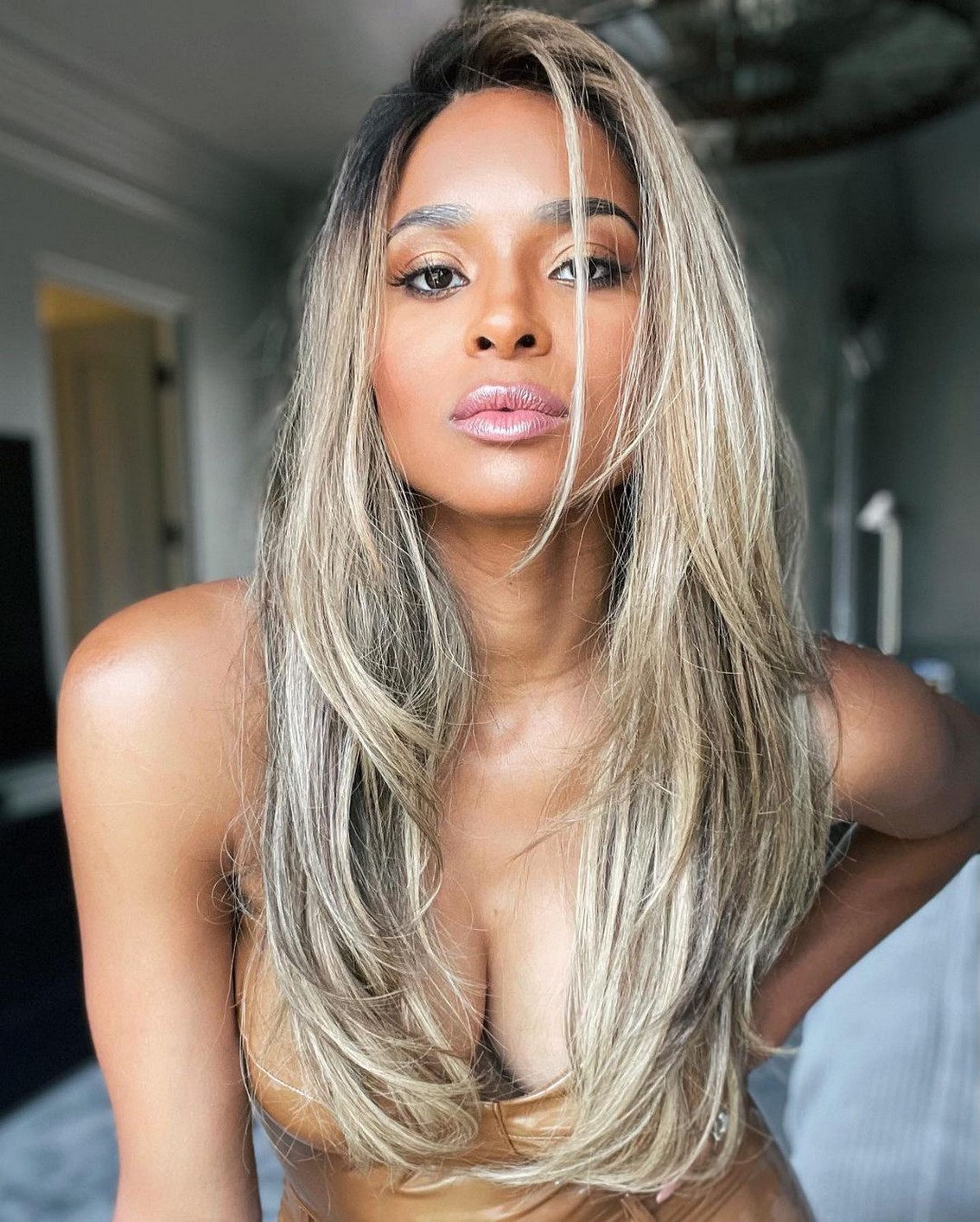 ciara-hot-on-selfie-thefappening-cfd-10 Ciara Topless Selfie