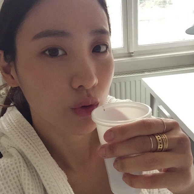 claudia-kim-nude-thefappening-4 claudia kim nude thefappening 4