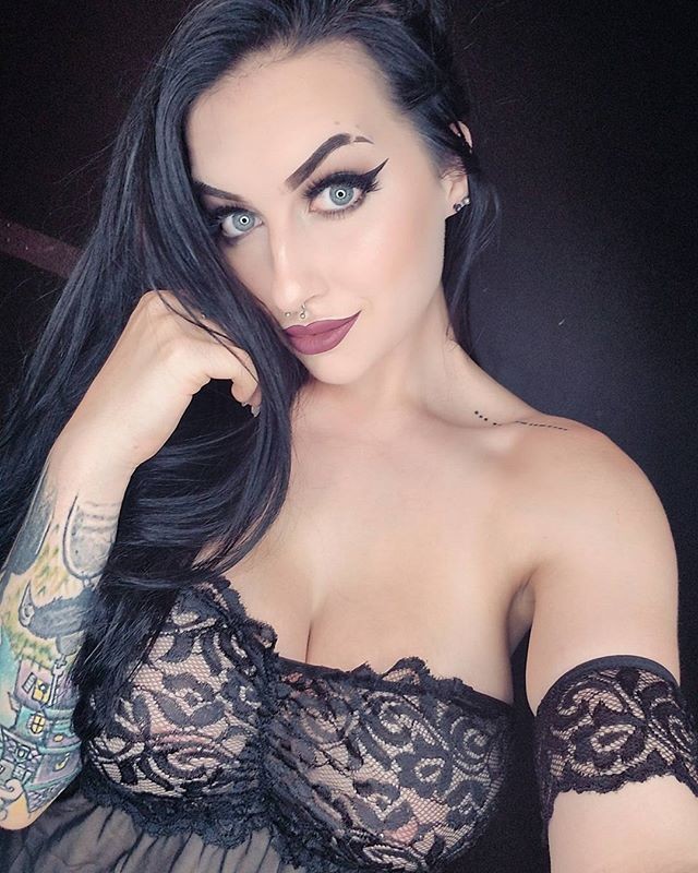 cubbi-thompson-nude-valentines-day-31 cubbi thompson nude valentines day 31