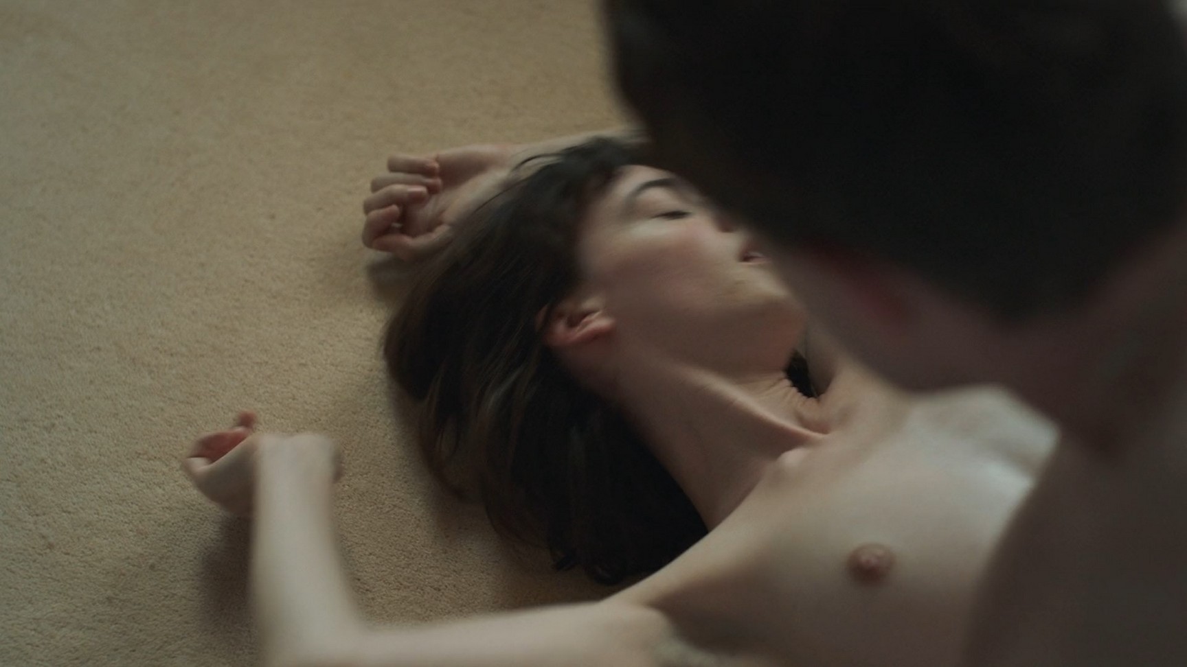daisy-edgar-jones-nude-thefappeningpro-44 daisy edgar jones nude thefappeningpro 44