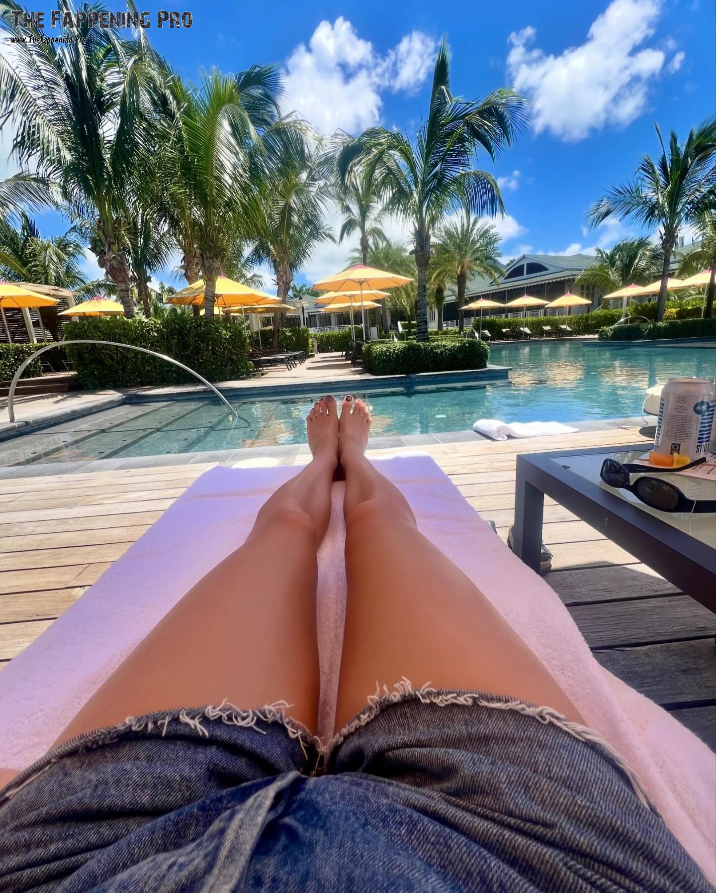 daisy-edgar-jones-sexy-thefappening-cfd-2 Daisy Edgar-Jones Bare Feet