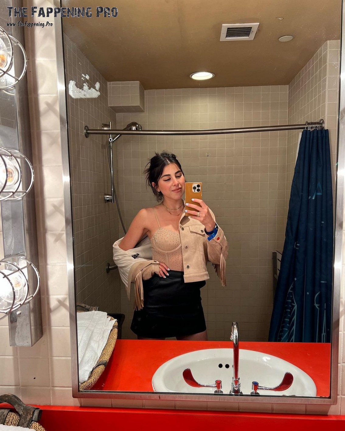 daniella-monet-sexy-thefappening-cfd-40 Daniella Monet Selfie