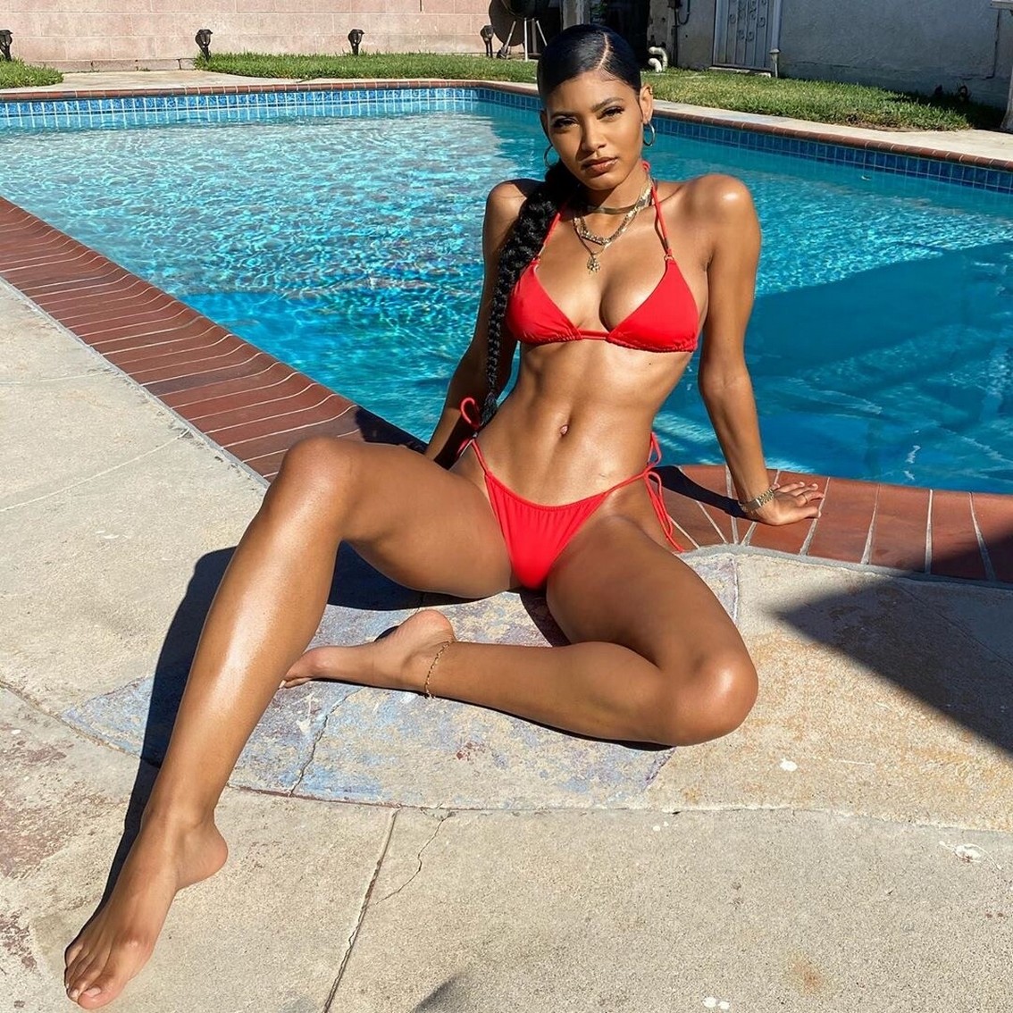 Danielle Herrington Sexy