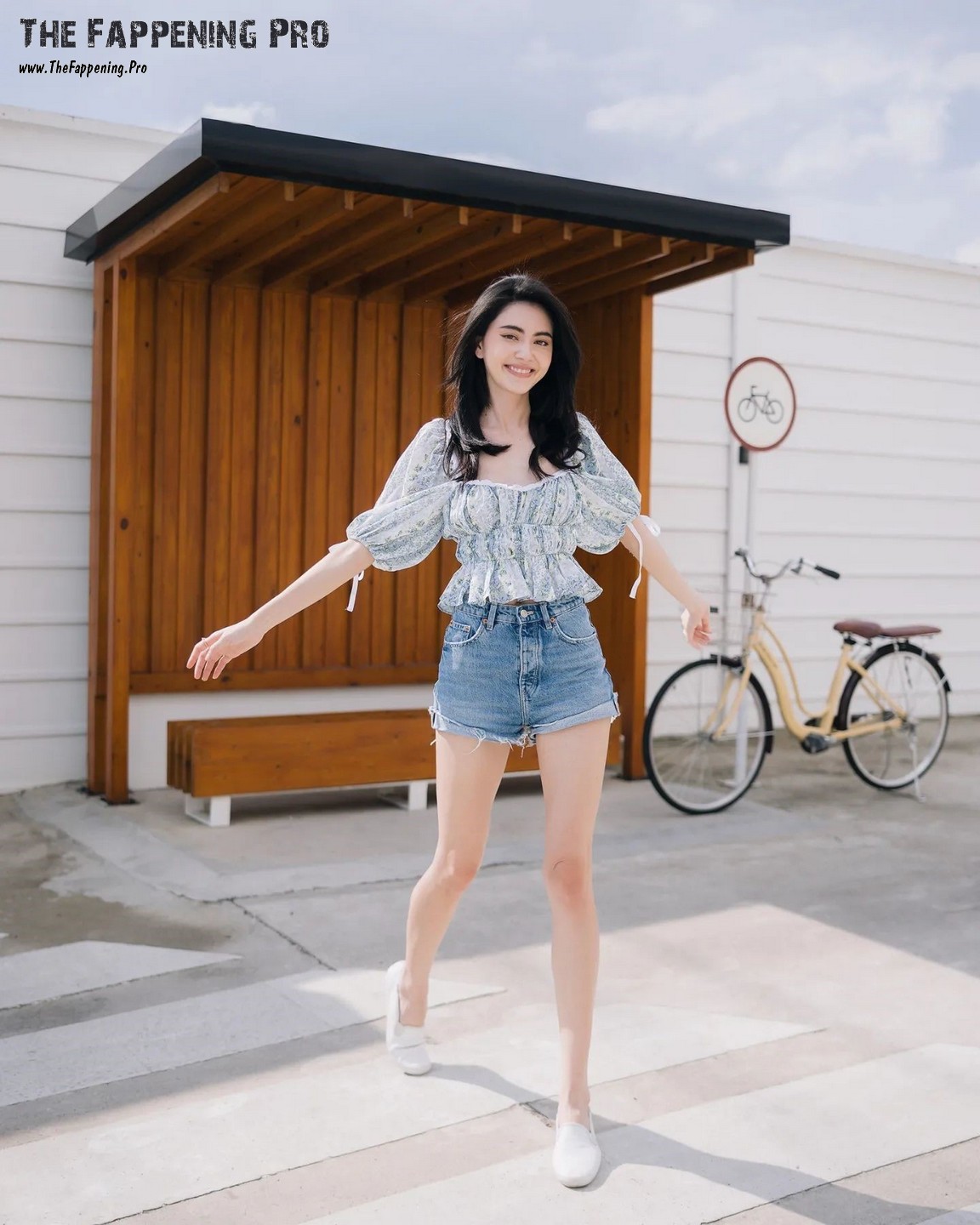 davika-hoorne-leggy-thefappening-cfd-1 davika hoorne leggy thefappening cfd 1