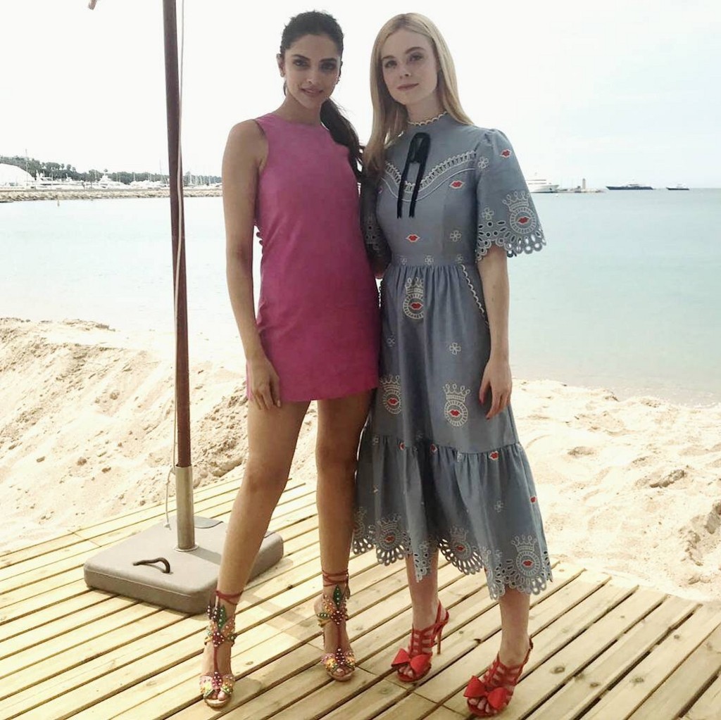 deepika-padukone-sexiest-deleted-pics-thefappening-cfd-1 Deepika Padukone With Elle Fanning