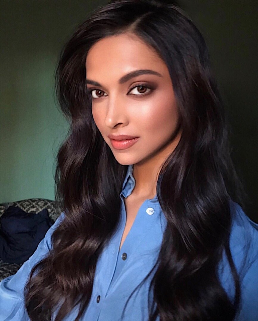 deepika-padukone-sexiest-deleted-pics-thefappening-cfd-51 Deepika Padukone Deleted Selfie