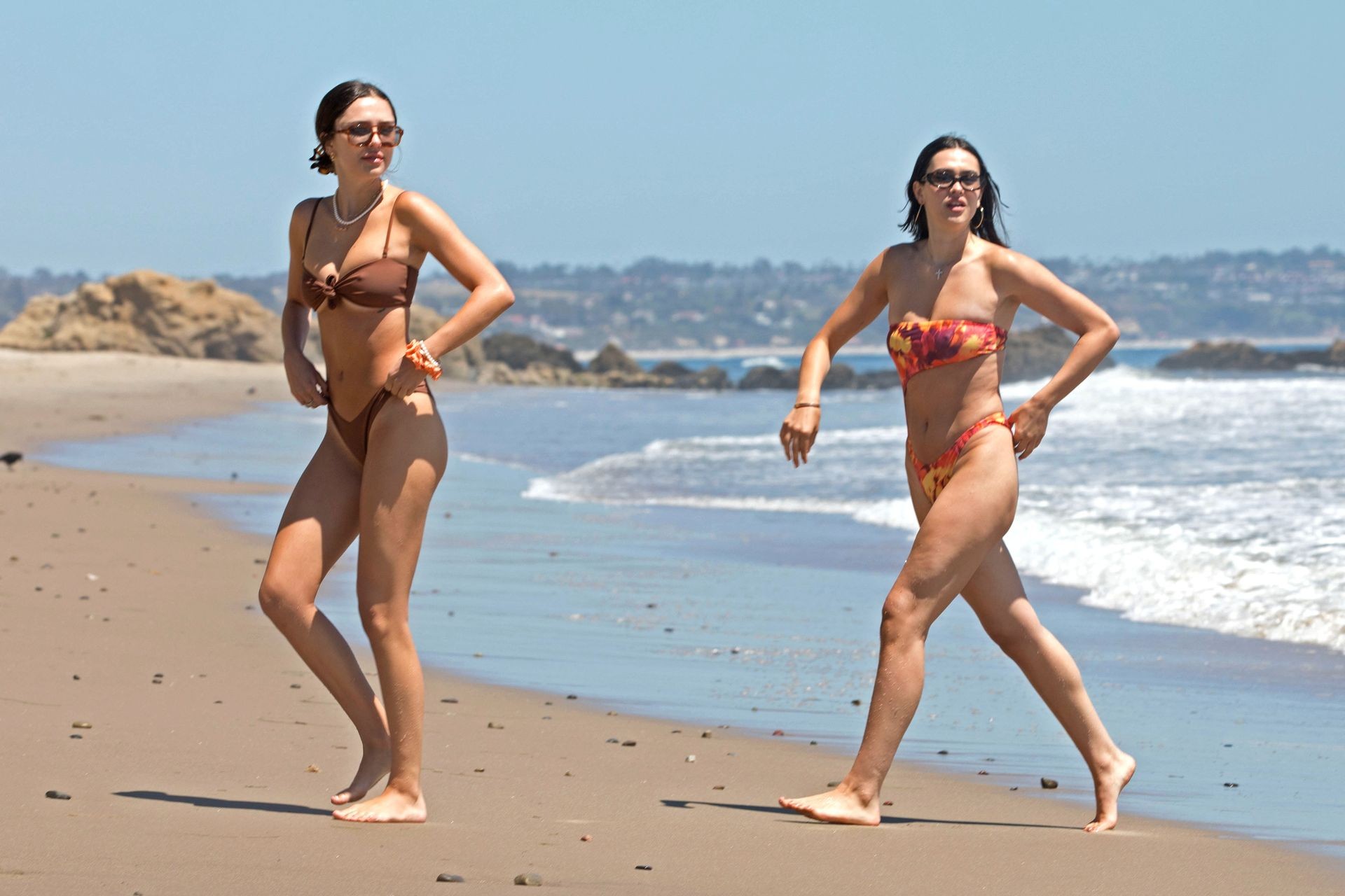 delilah-and-amelia-hamlin-sexy-bikini-thefappening-pro-1 delilah and amelia hamlin sexy bikini thefappening pro 1