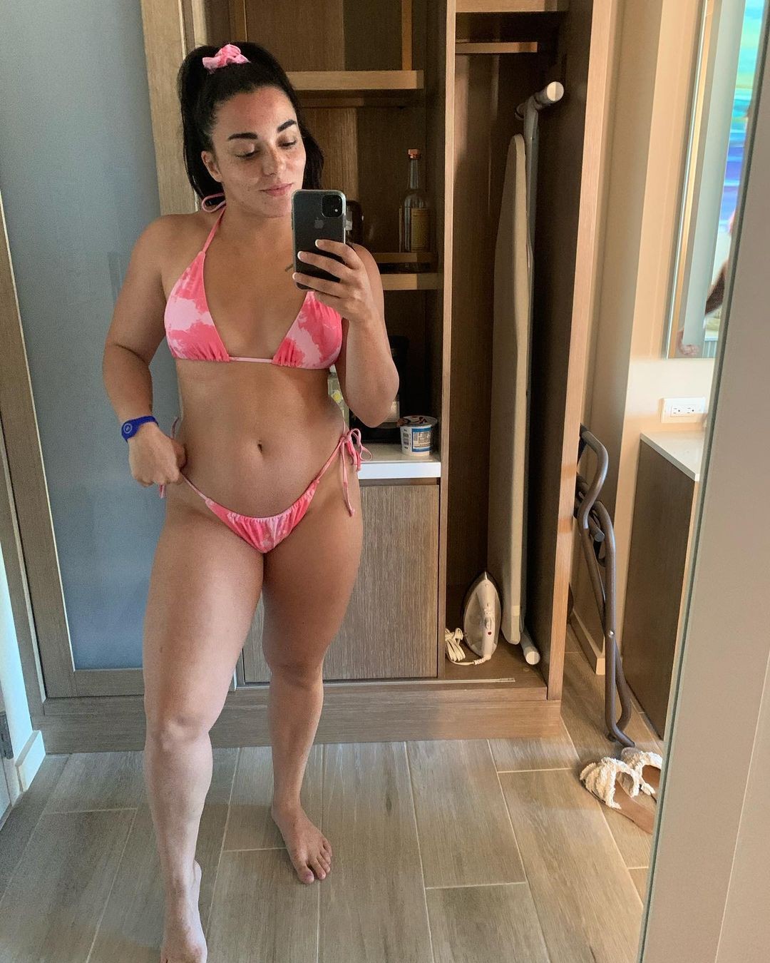 deonna-purrazzo-selfie-thefappening-cfd-4 Deonna Purrazzo Bikini Selfie