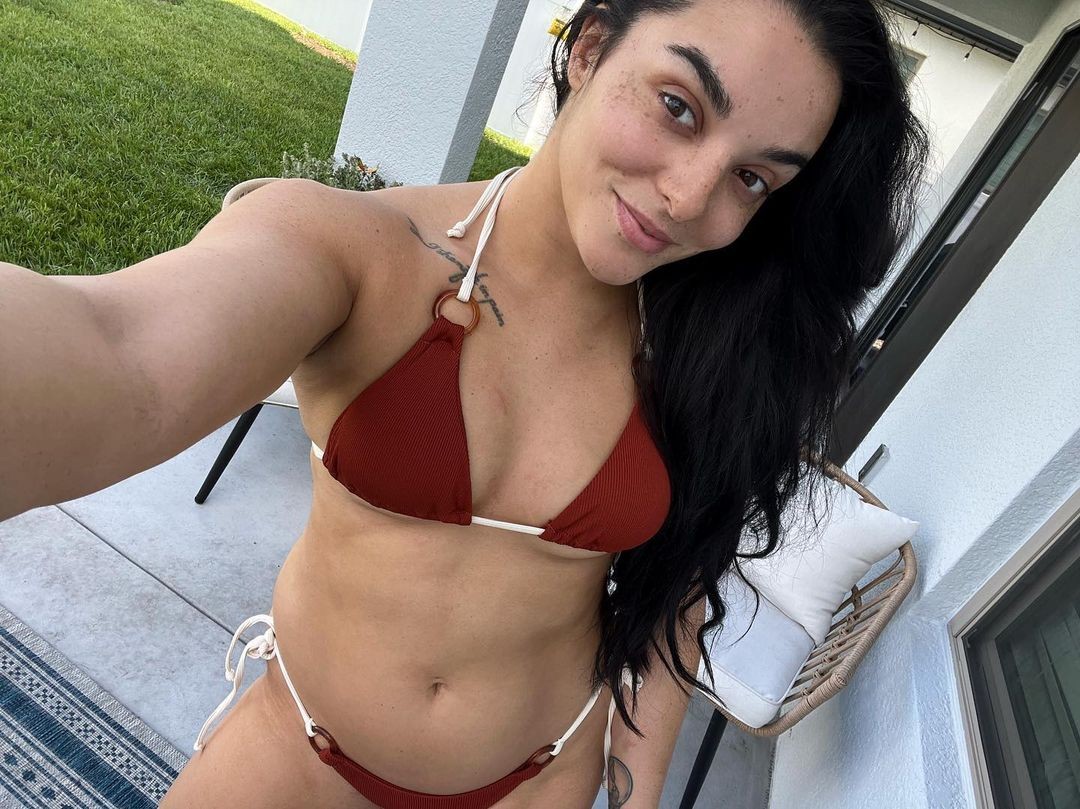 deonna-purrazzo-selfie-thefappening-cfd-8 Deonna Purrazzo Hot On Private Selfie