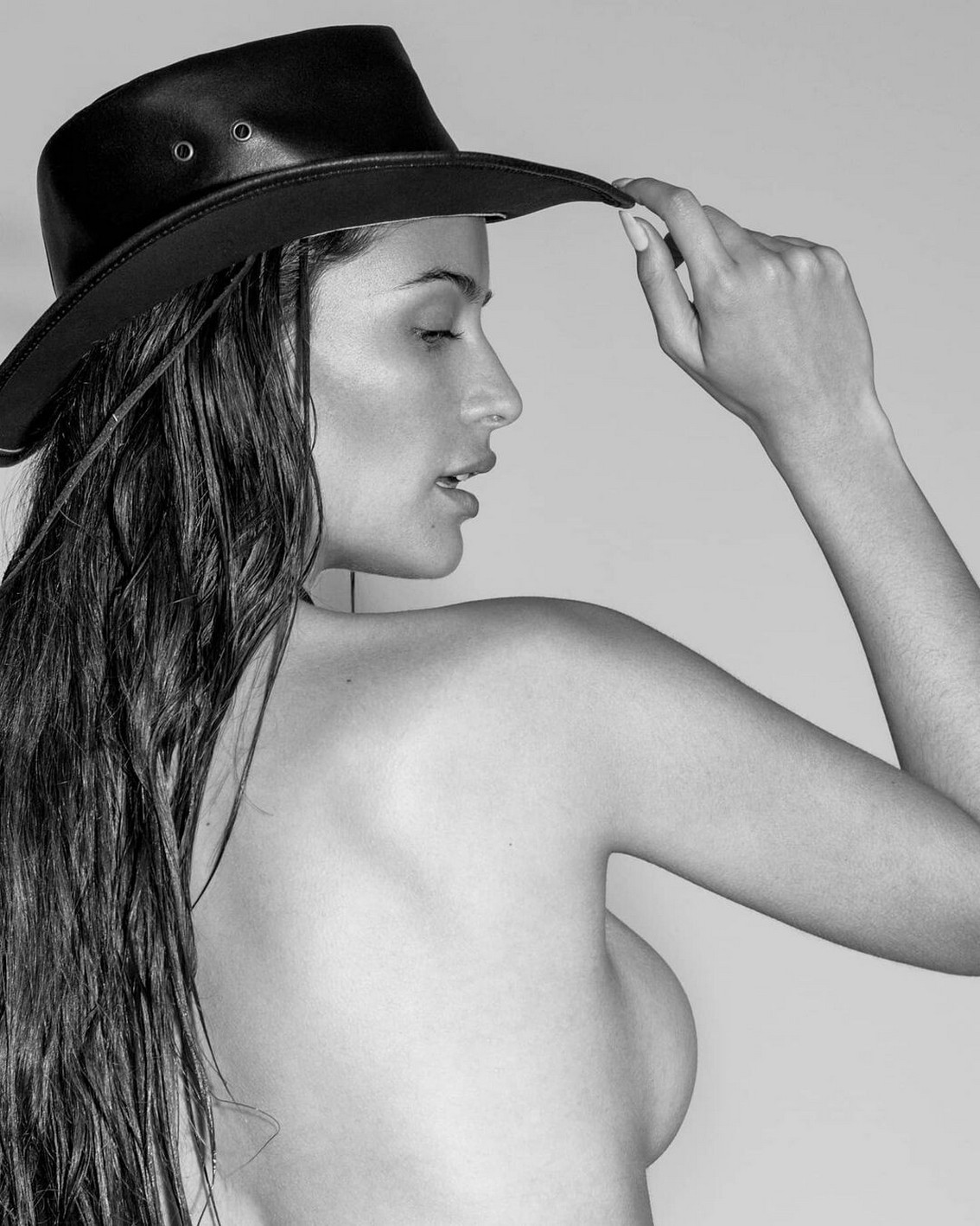 desire-cordero-topless-thefappening-cfd-4 desire cordero topless thefappening cfd 4