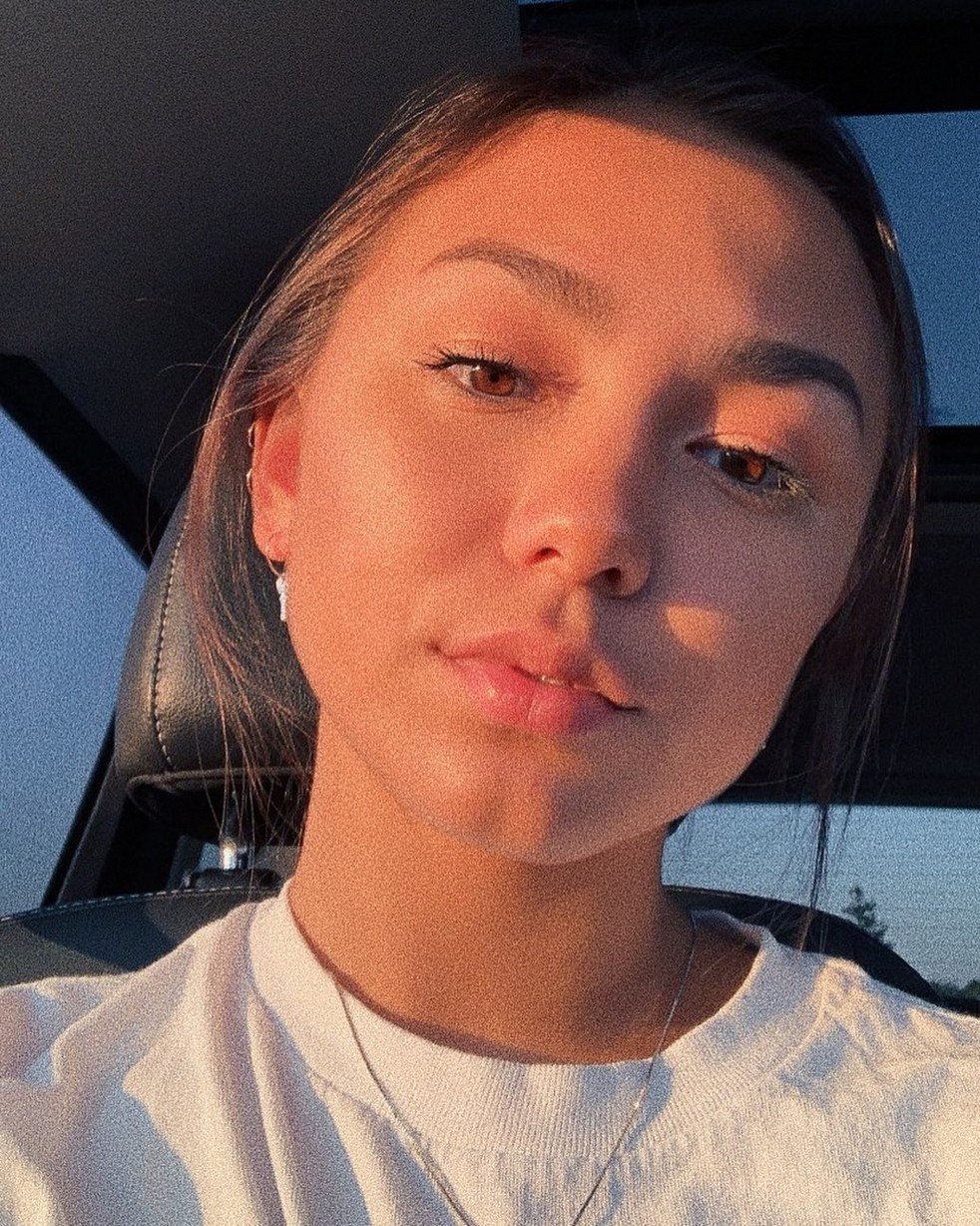 devyn-nekoda-selfie-thefappening-cfd-11 devyn nekoda selfie thefappening cfd 11