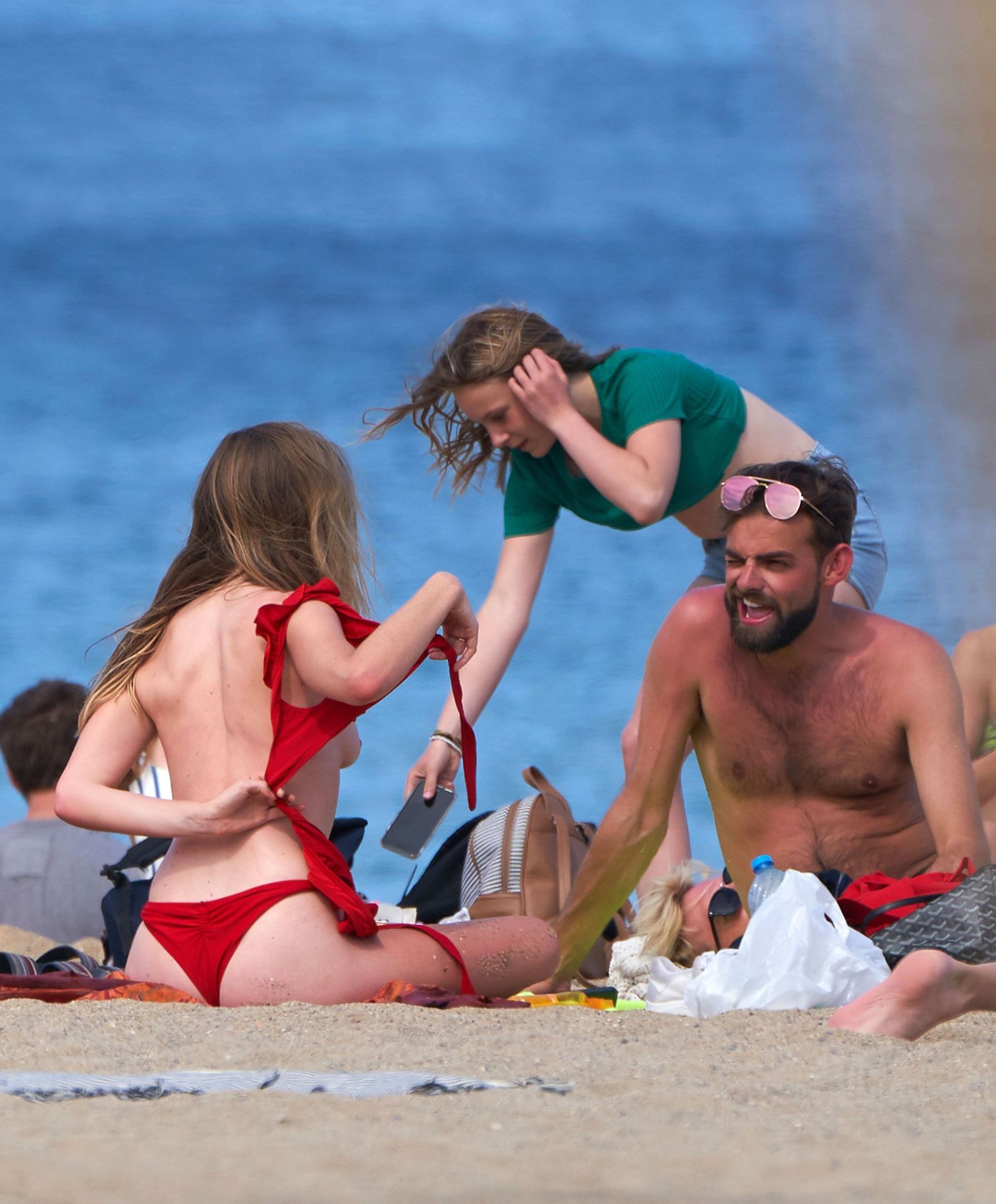 diana-vickers-topless-4 diana vickers topless 4
