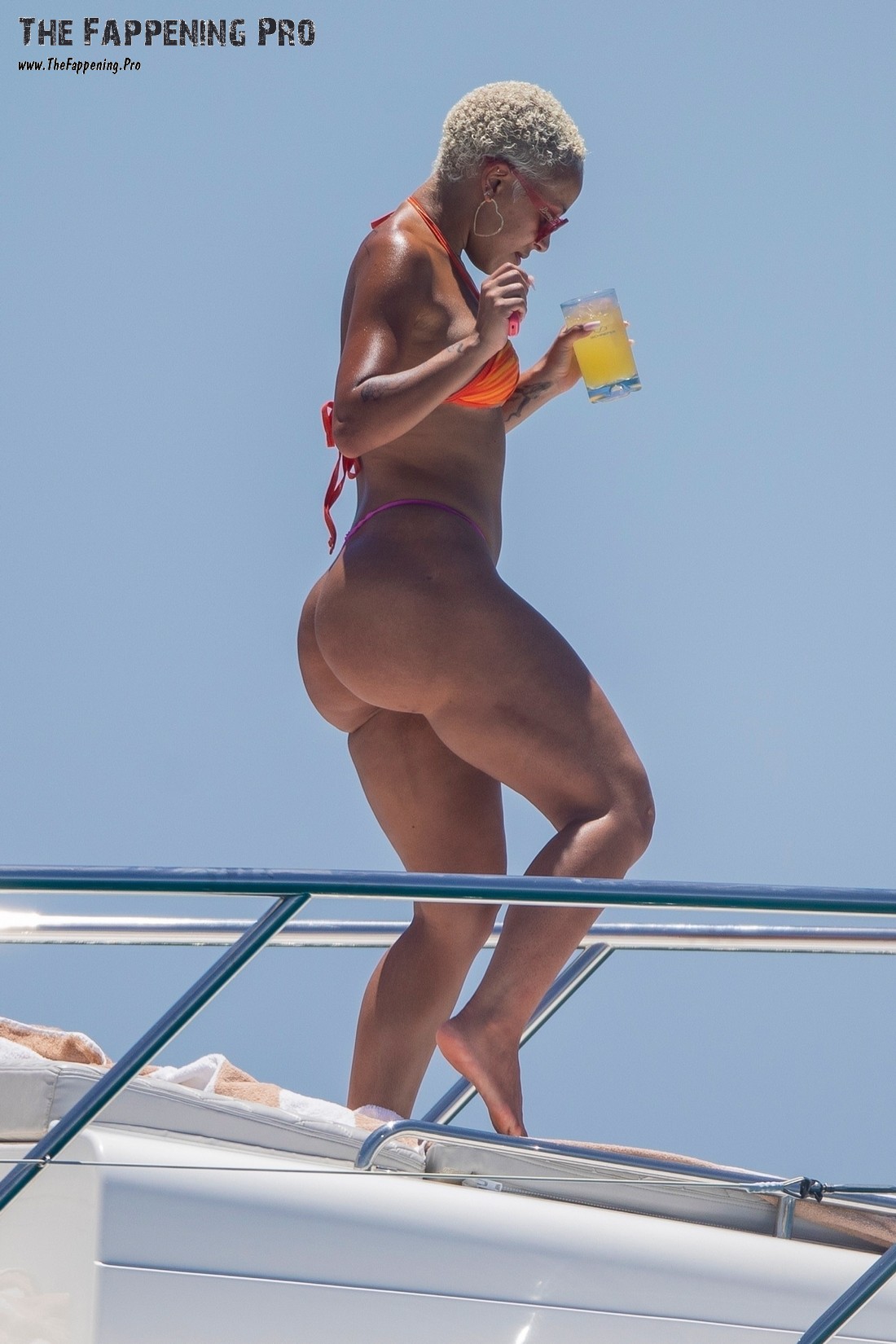 doja-cat-huge-ass-thefappening-cfd-2 Doja Cat Huge Ass
