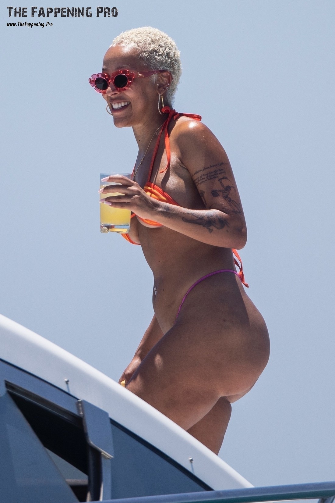 doja-cat-huge-ass-thefappening-cfd-3 doja cat huge ass thefappening cfd 3