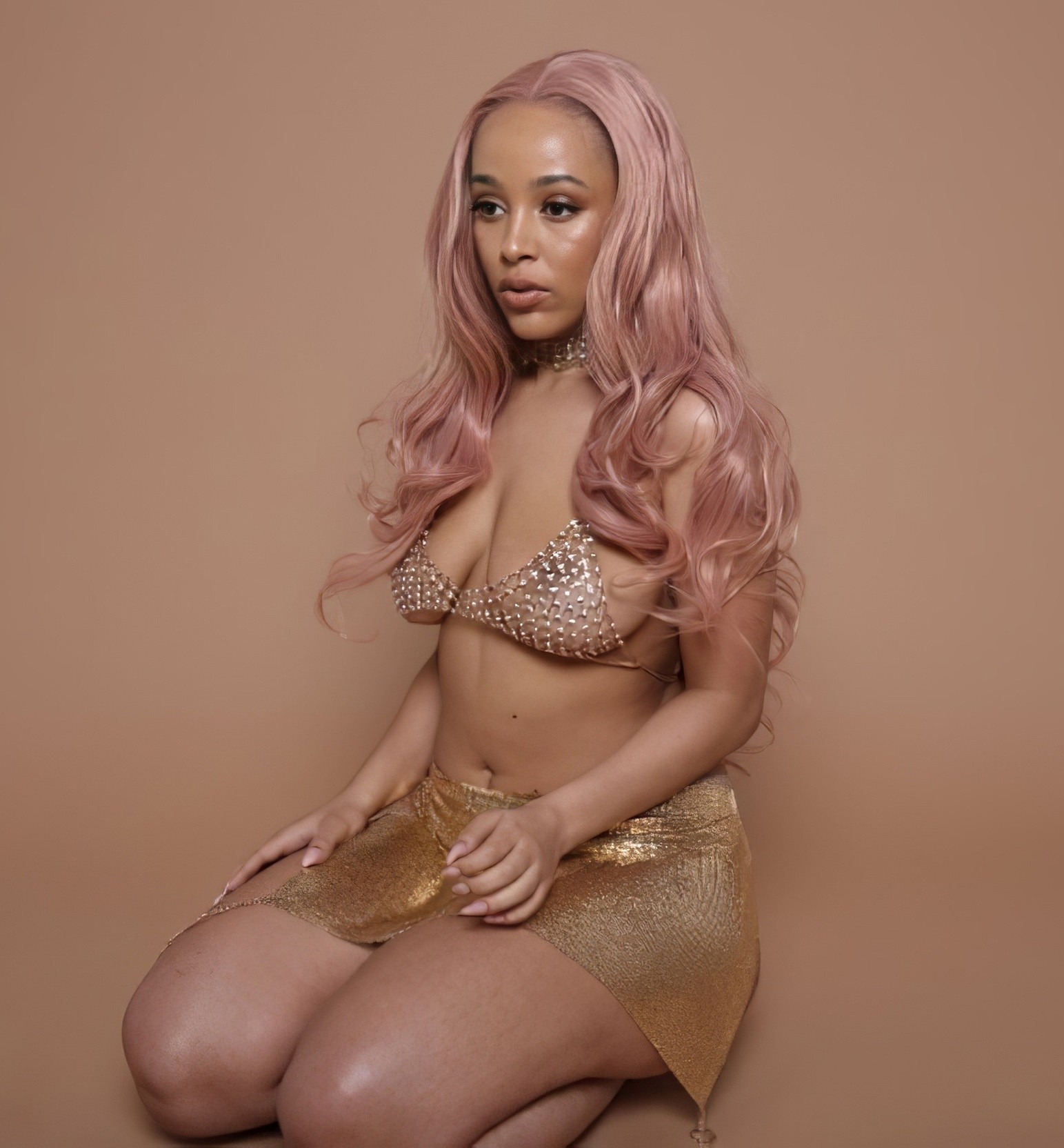 doja-cat-see-through-thefappening-cfd-4 Doja Cat Kneeling