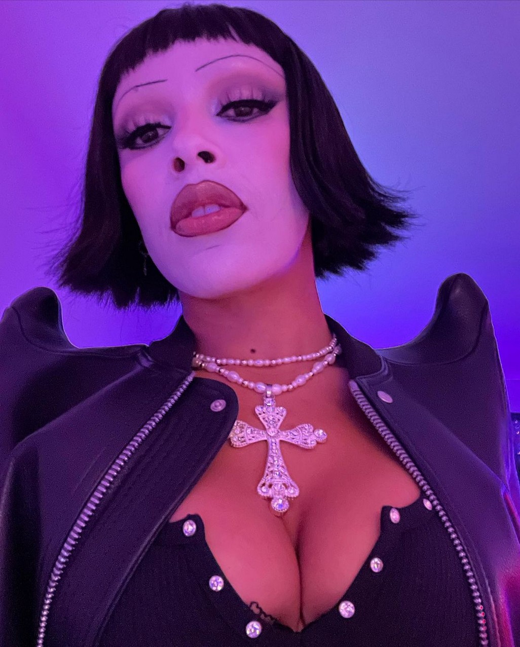 doja-cat-sexy-halloween-thefappening-cfd-7 Doja Cat Boobs